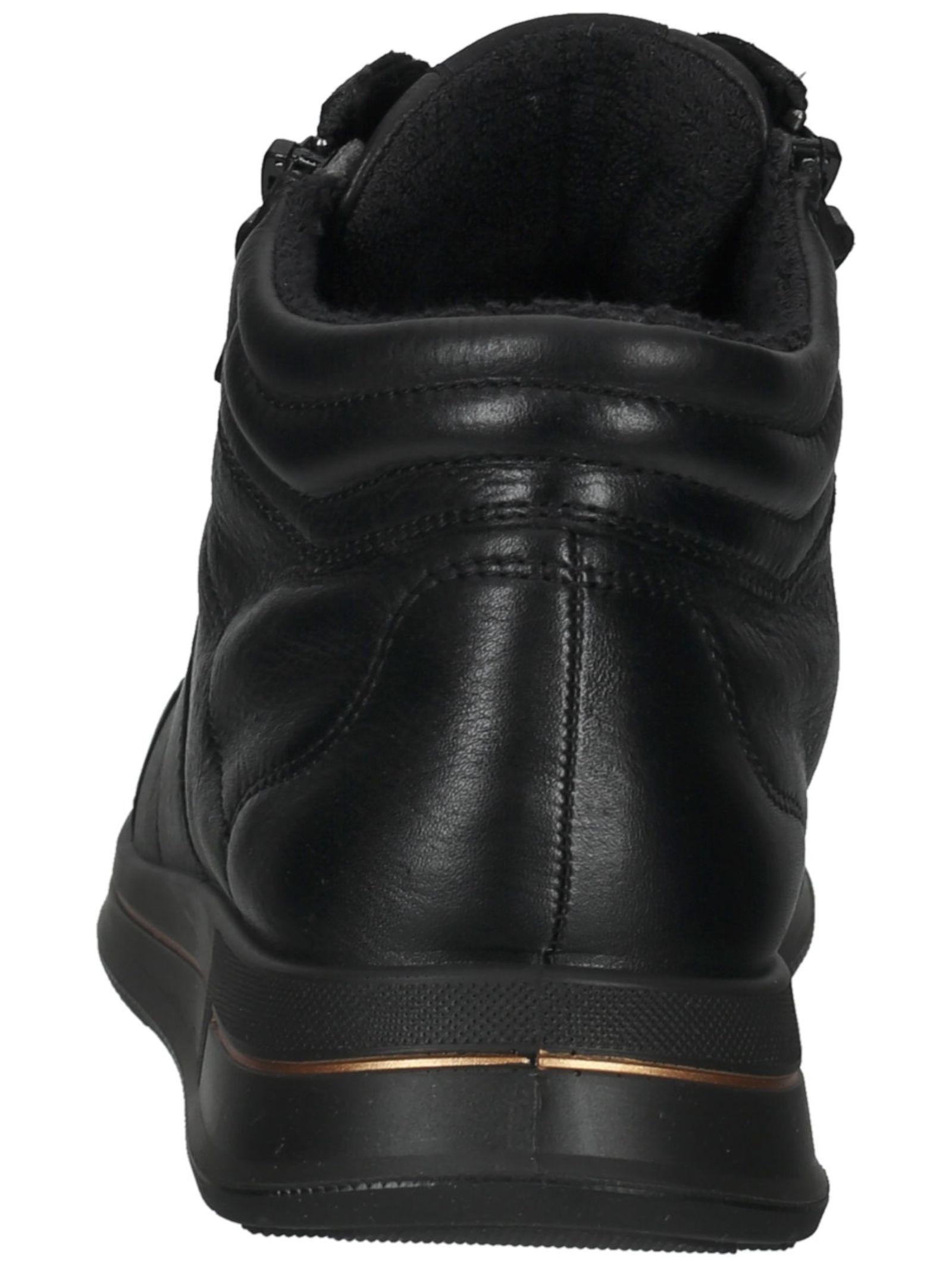 ara Sneaker