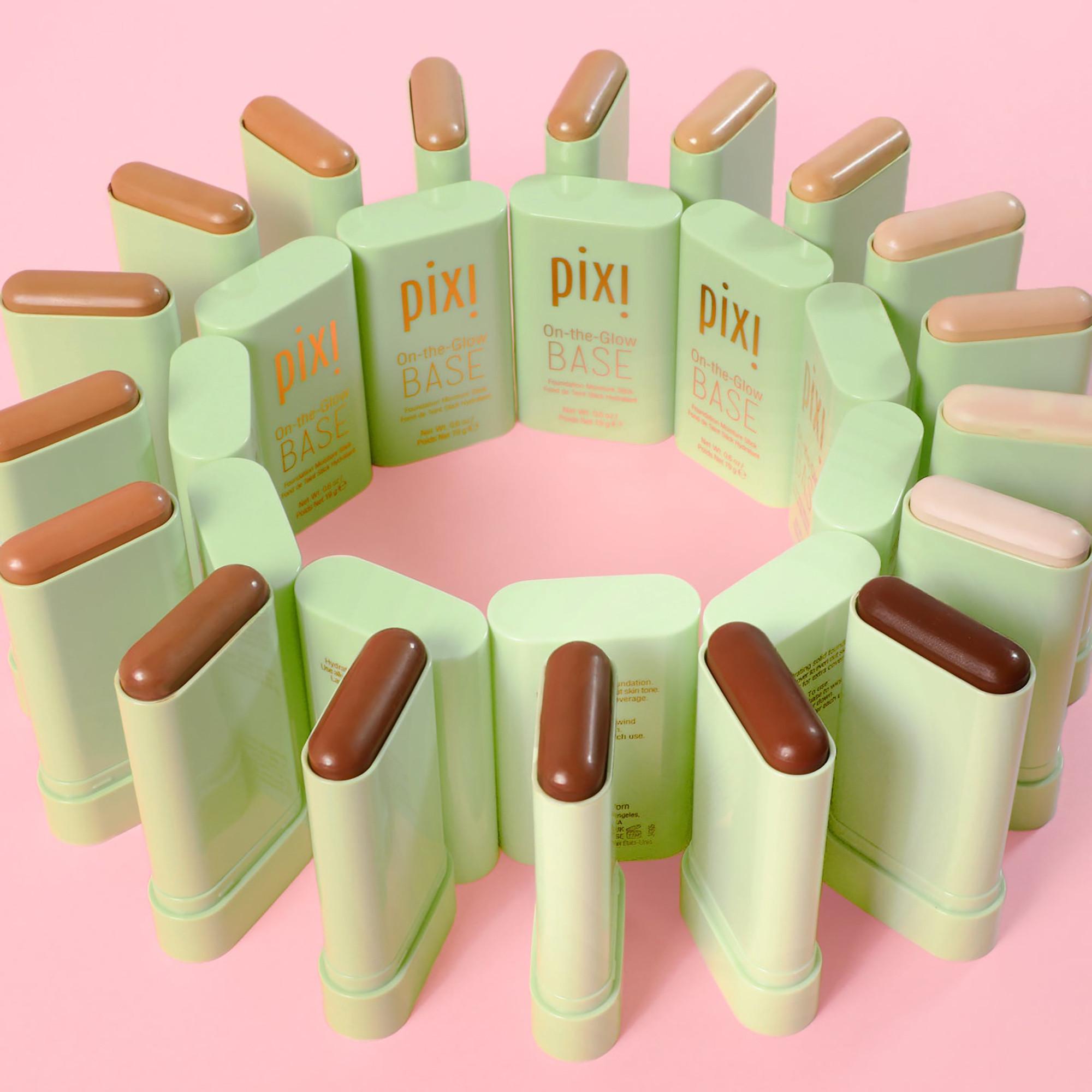 PIXI On-the-Glow BASE - Feuchtigkeitsspendende Foundation