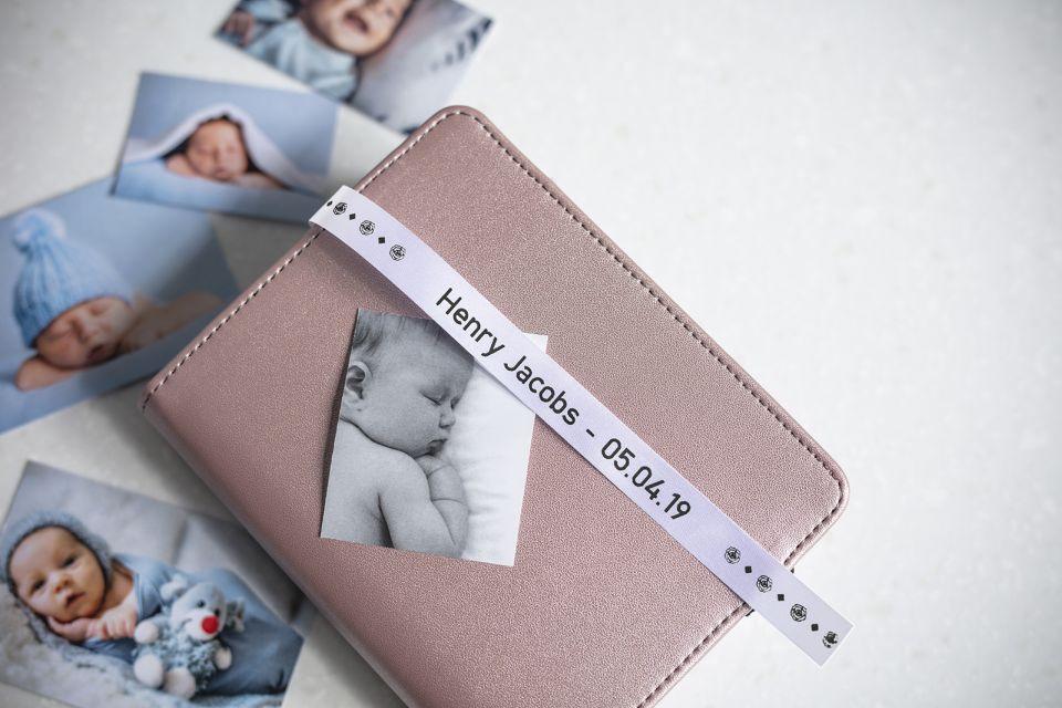 PTOUCH PTOUCH Band schwarz/weiss TZE-R251 Tze Geräte 24mm