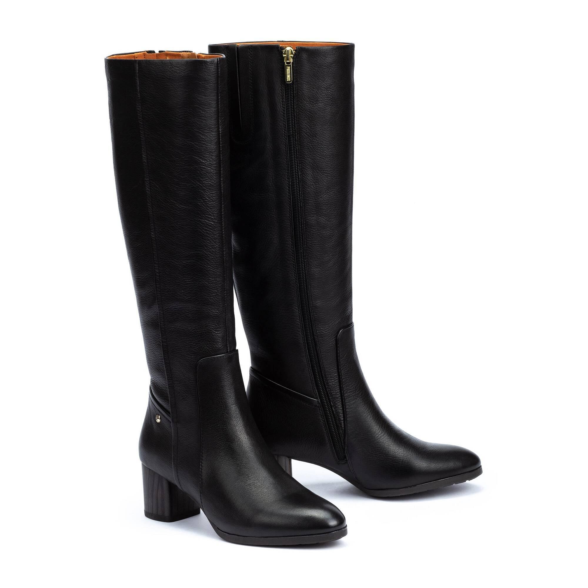 Pikolinos stiefel calafat