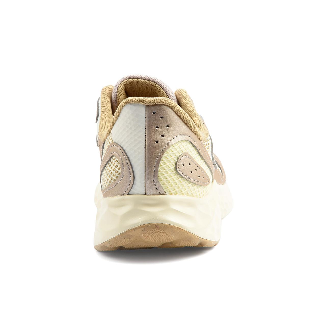 new balance Arishi V4