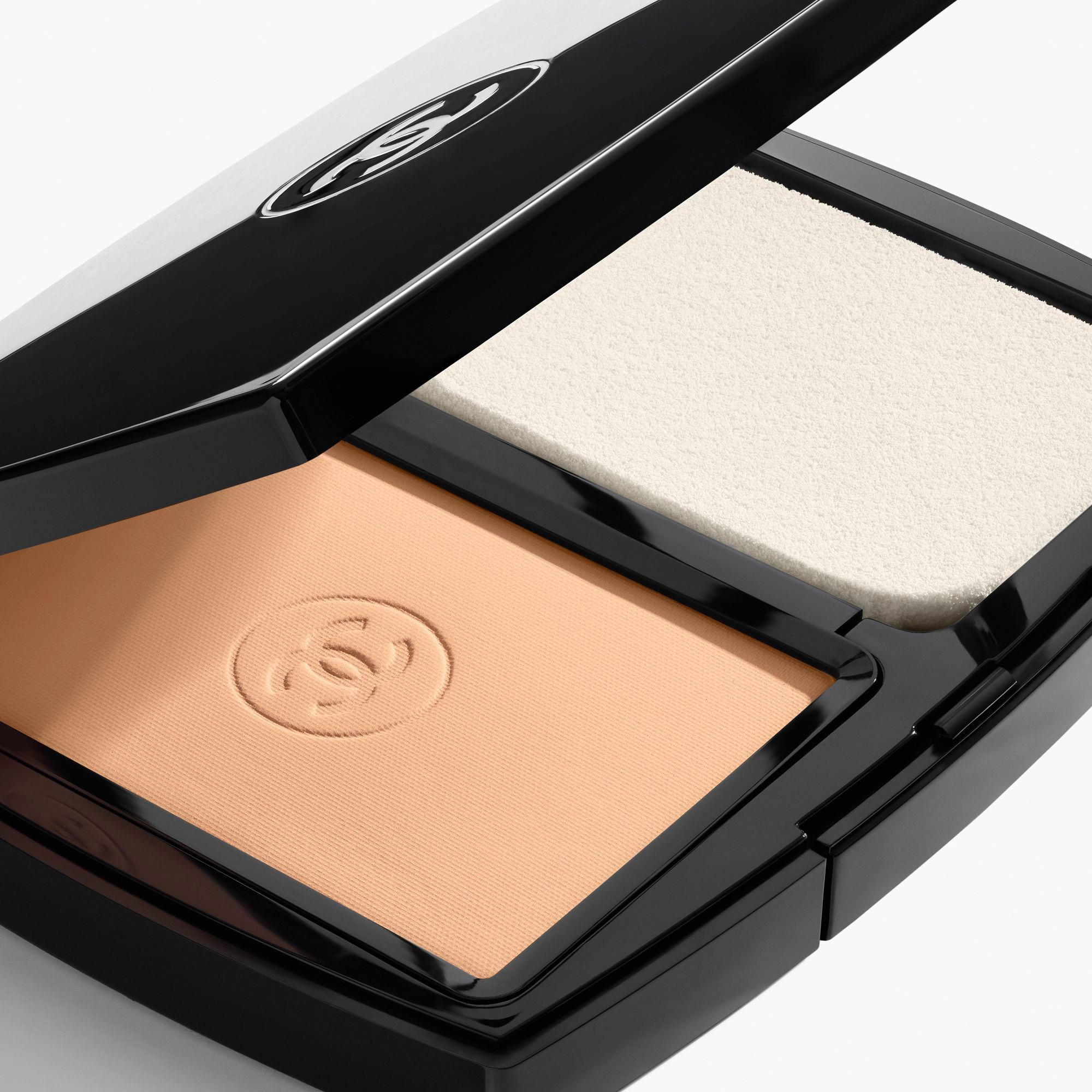 CHANEL ULTRA LE TEINT kompakt-make-up für höchste perfektion. extrem langanhaltend. hoher tragekomfort.