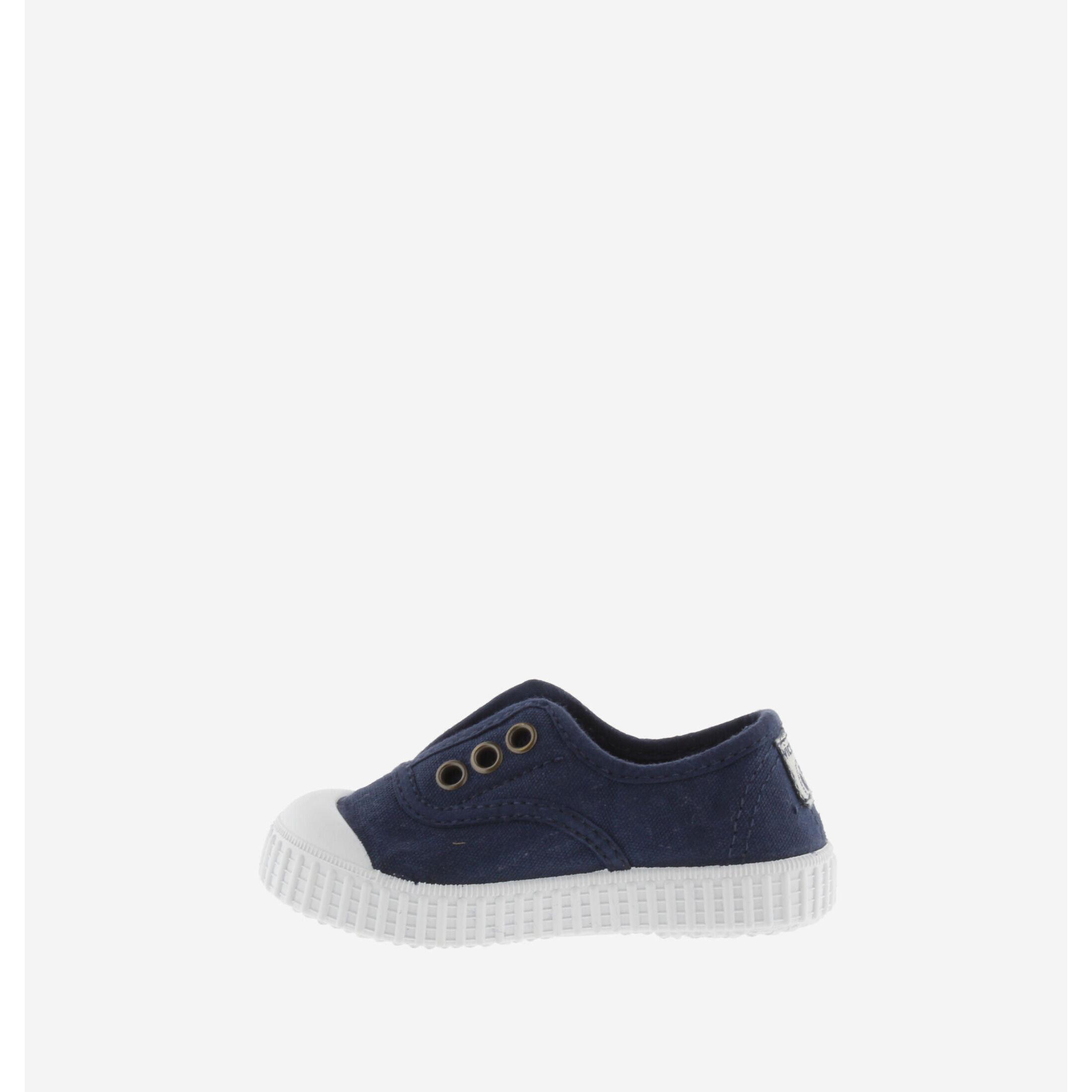 Victoria sneakers 1915