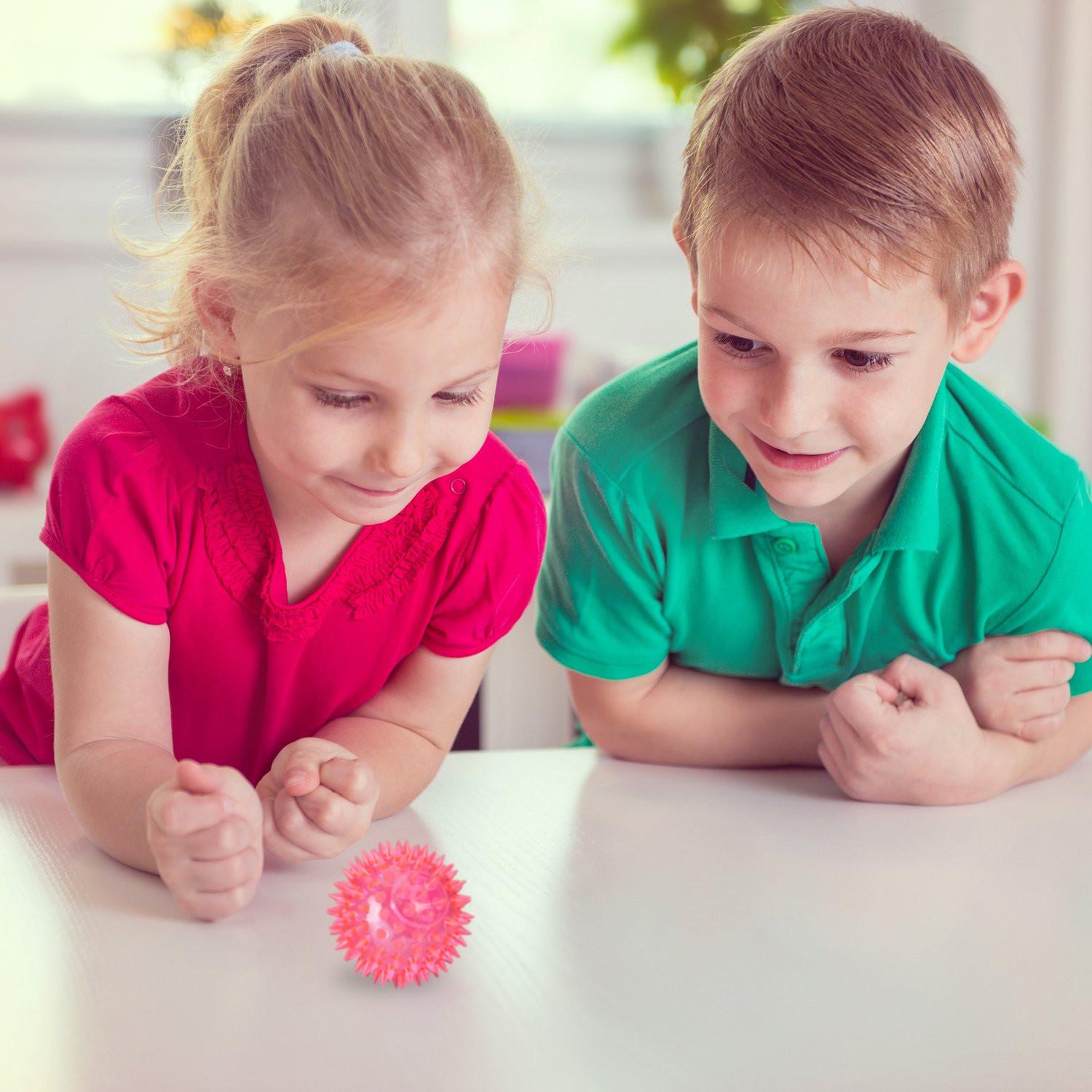 B2X 12 Stk. Gummibälle mit LED-Lichtern