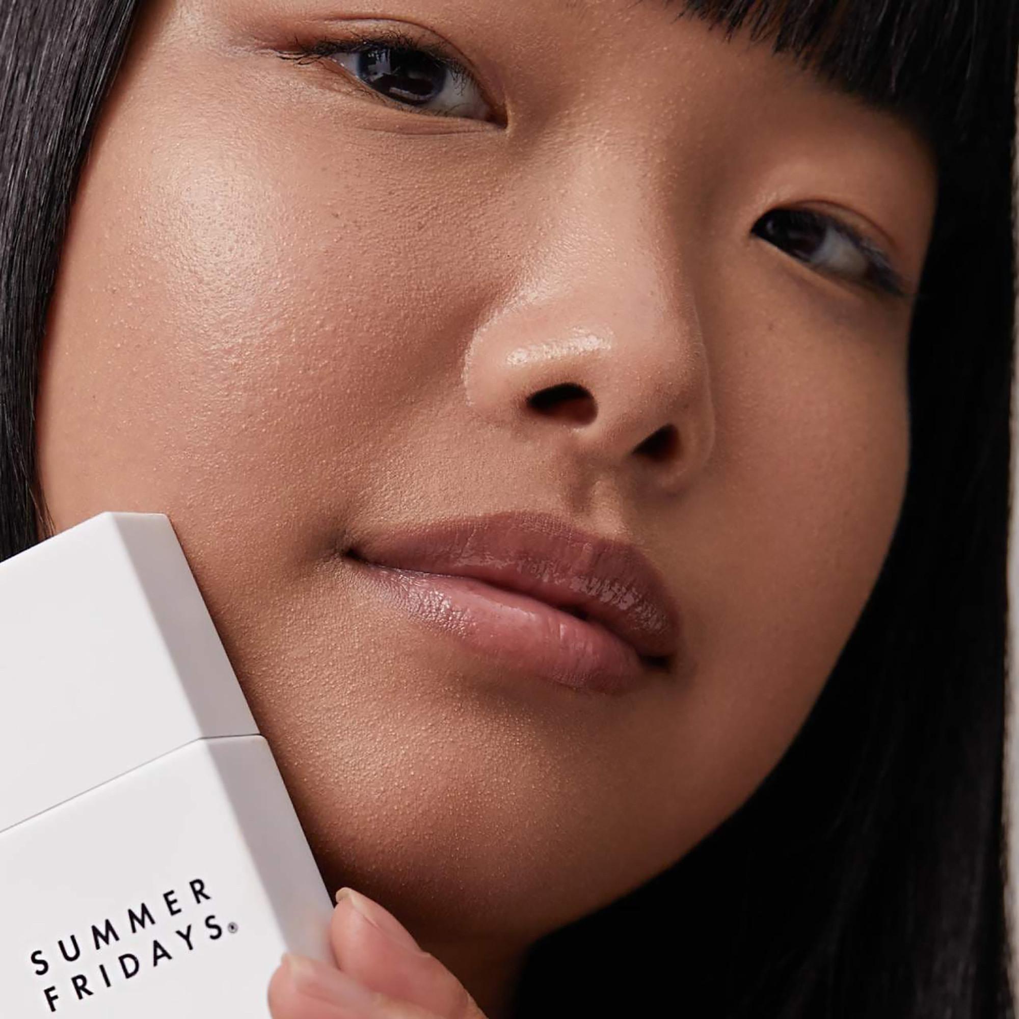SUMMER FRIDAYS Sheer Skin Tint - Hyaluronsäure + Squalan