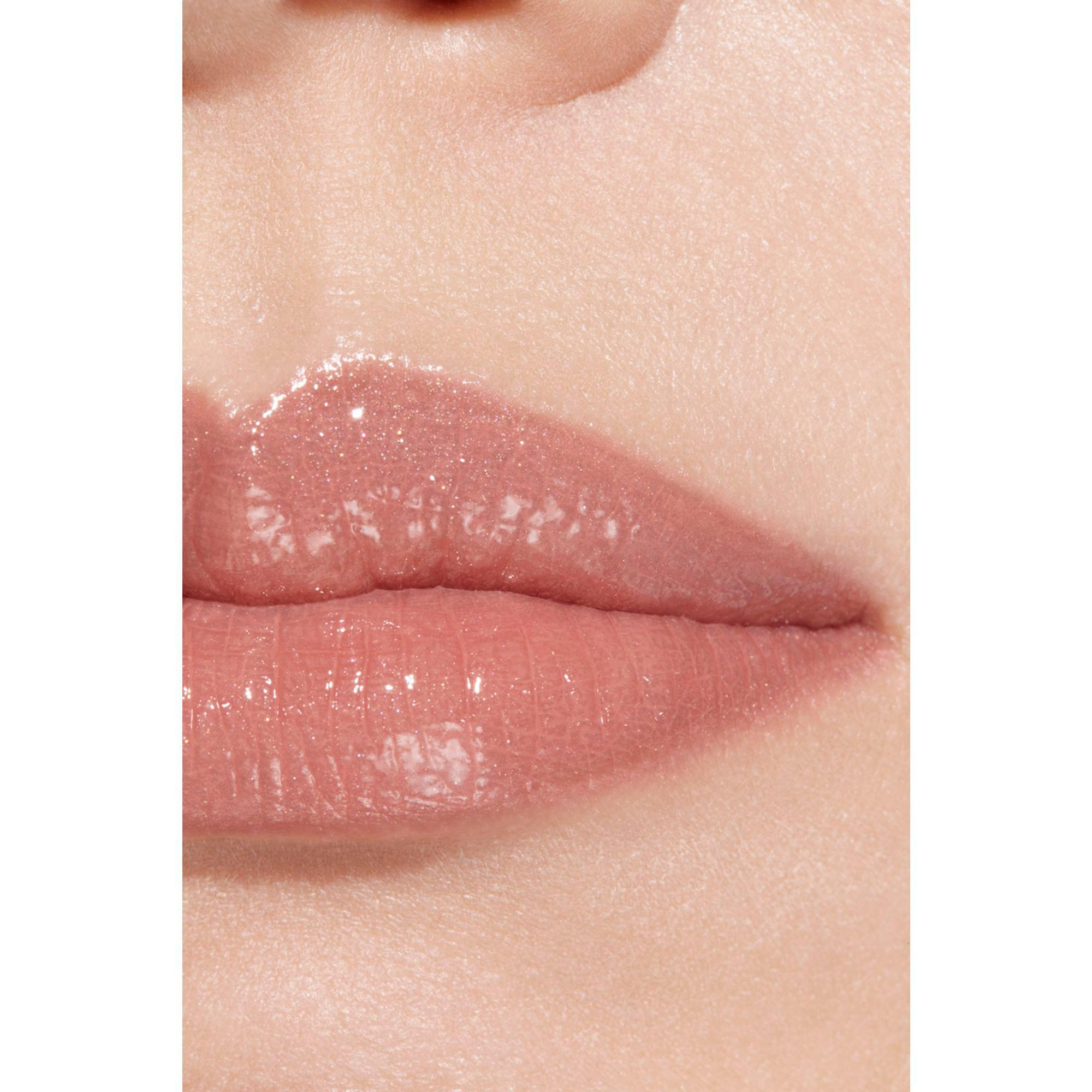 CHANEL ROUGE COCO FLASH colour, shine, intensity in a flash