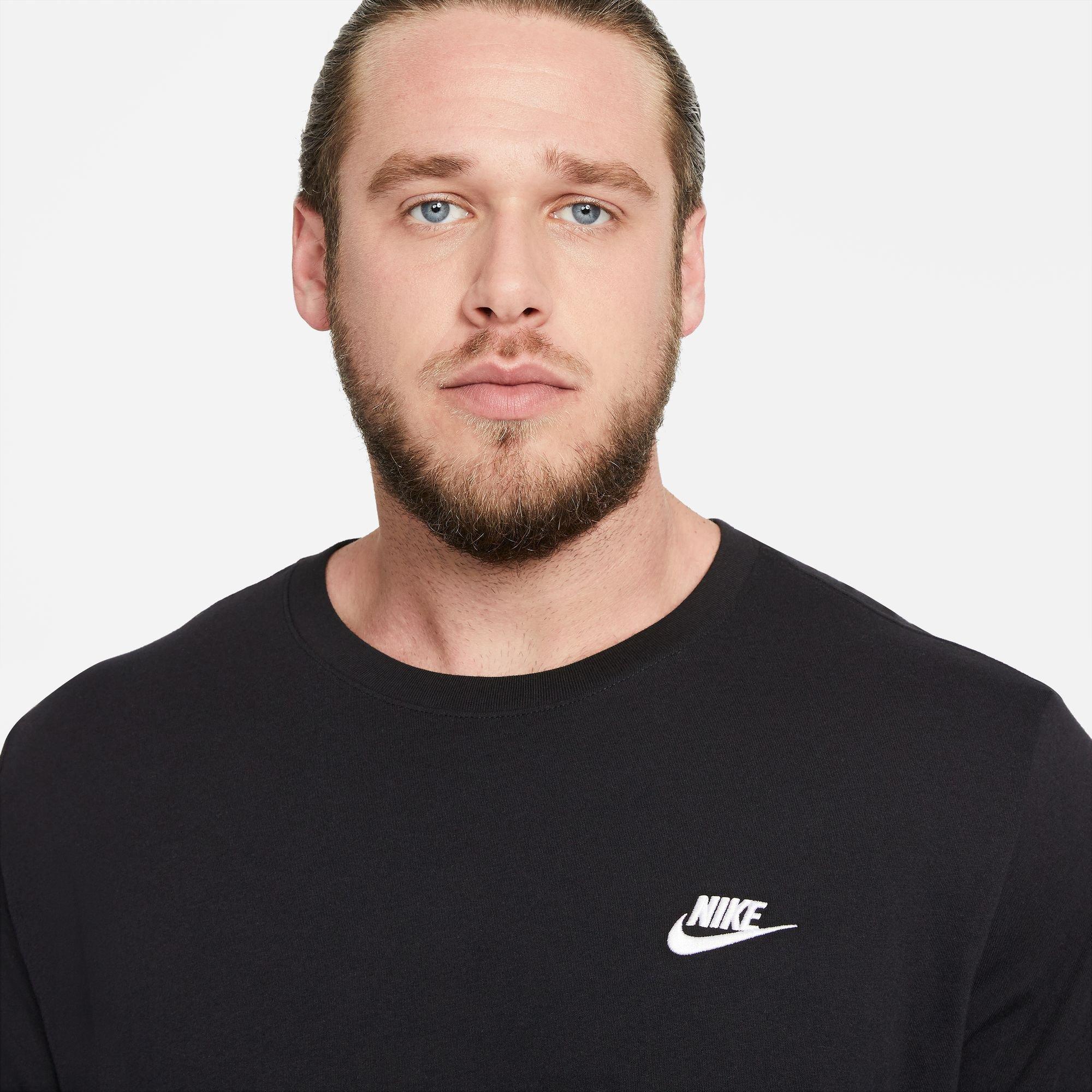 NIKE Sportswear Club\n T-Shirt, Rundhals, kurzarm