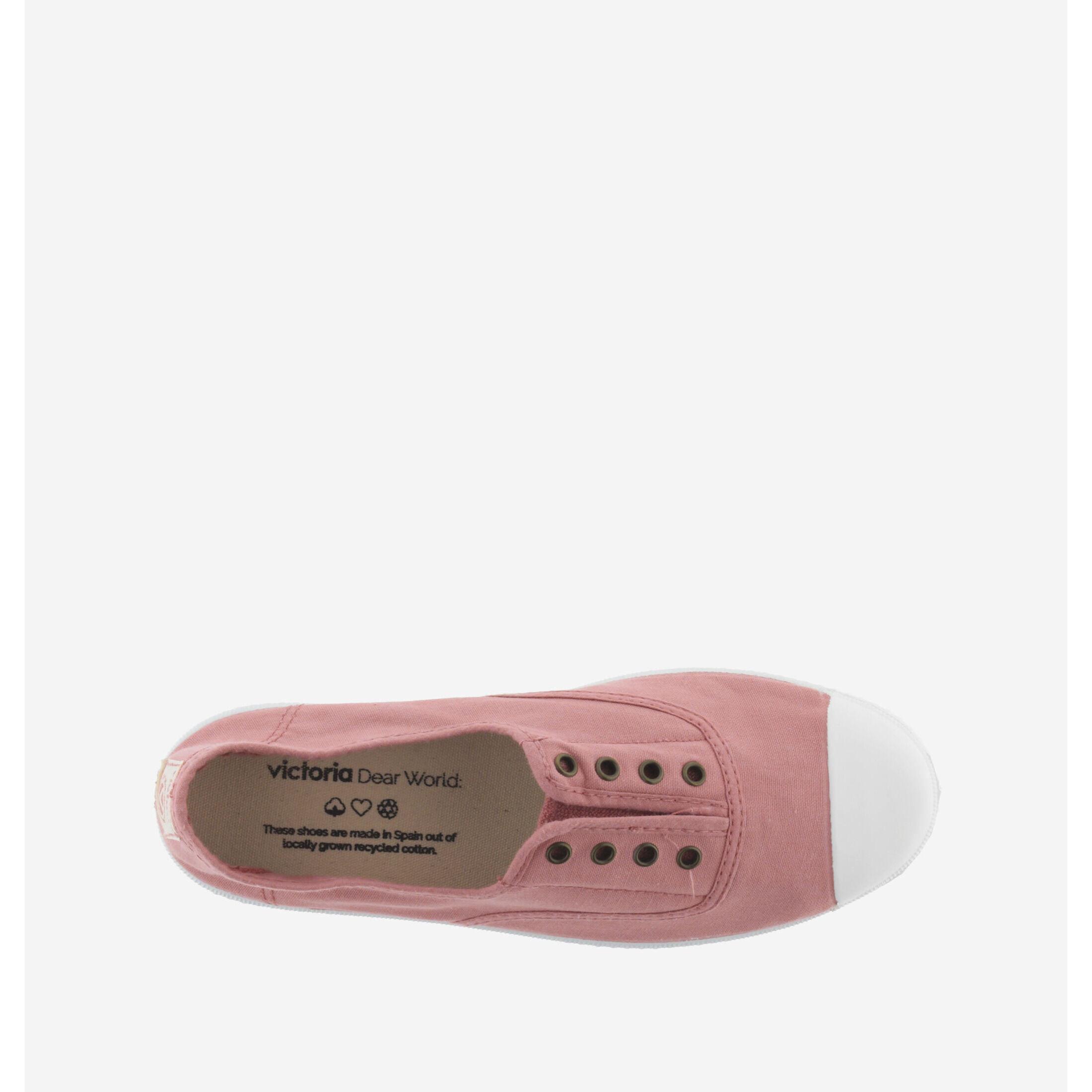 Victoria sneakers 1915