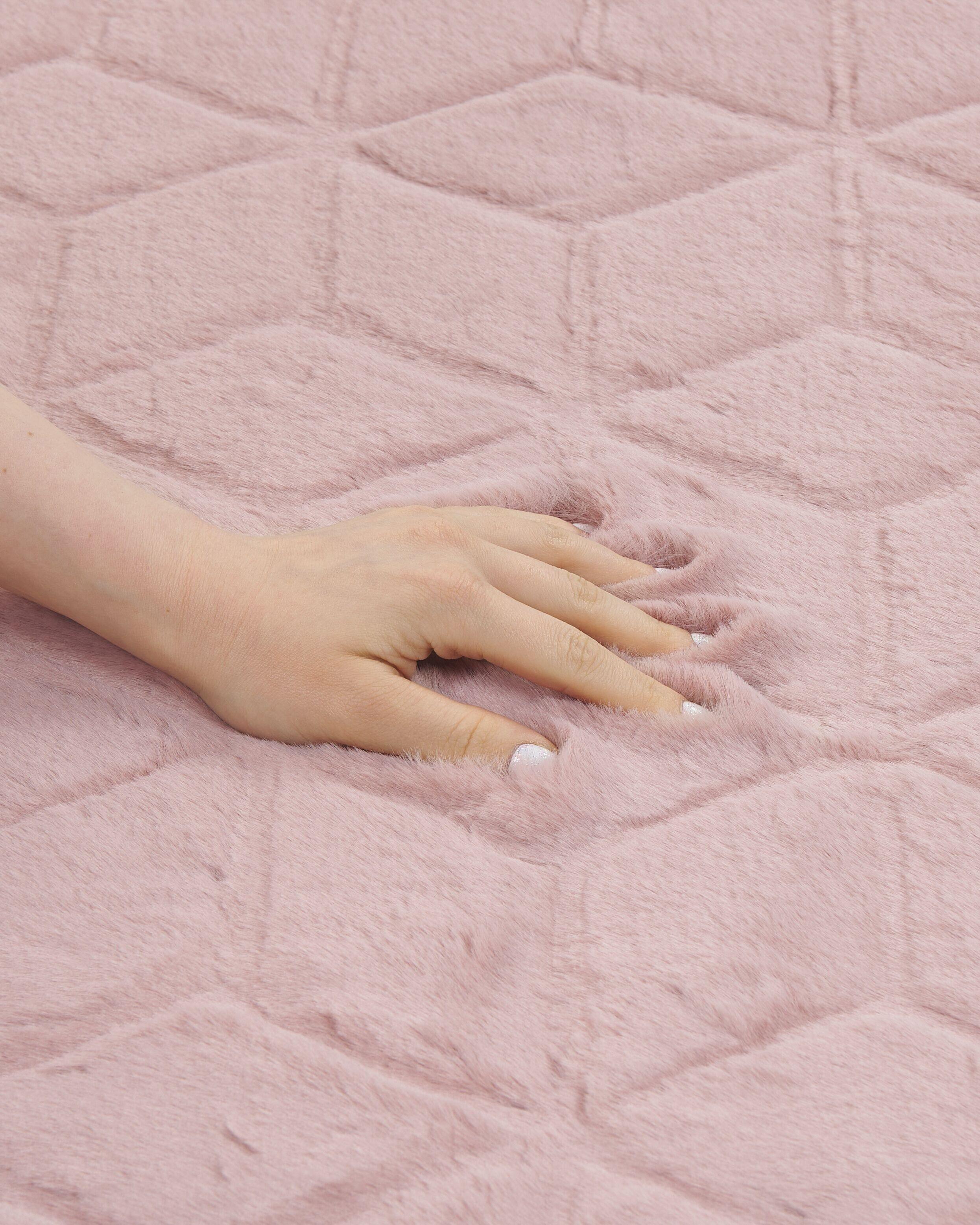 Beliani Kunstfellteppich aus Polyester Modern THATTA