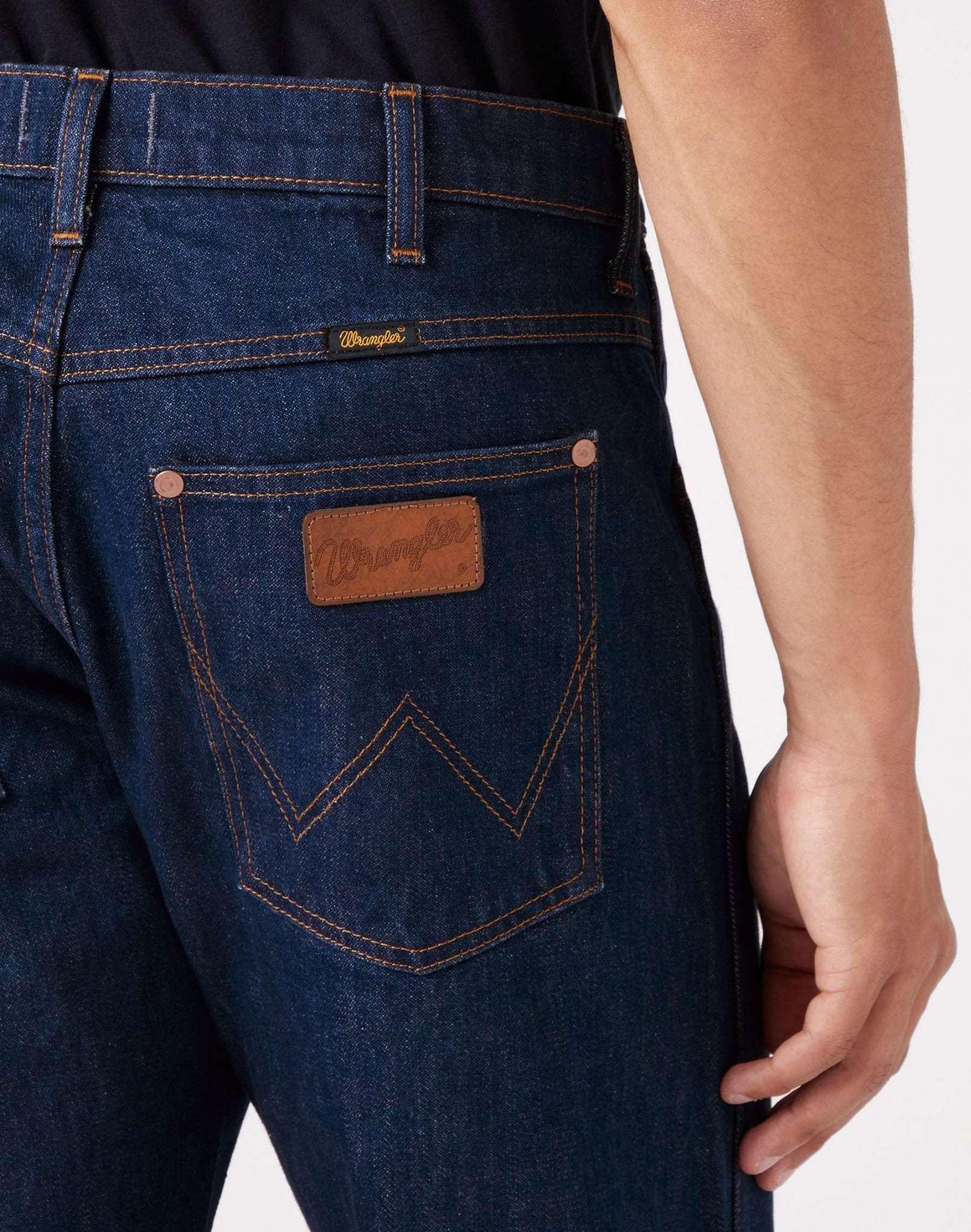 Wrangler Frontier Straight Leg Jeans