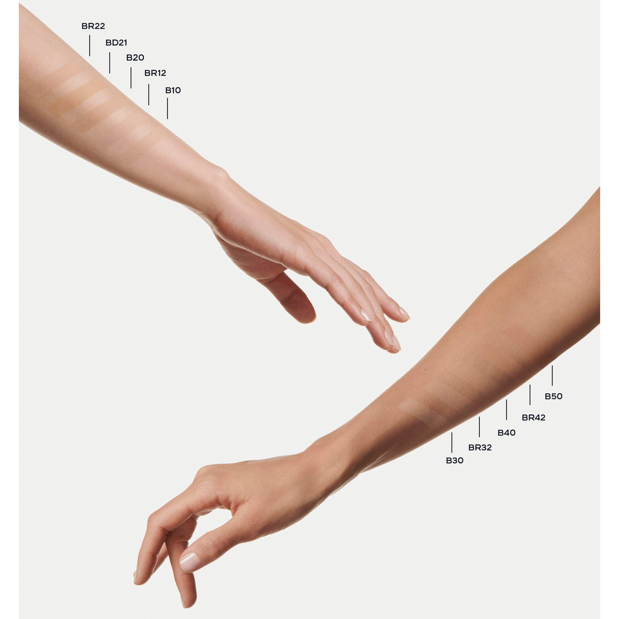 CHANEL ULTRA LE TEINT kompakt-make-up für höchste perfektion. extrem langanhaltend. hoher tragekomfort