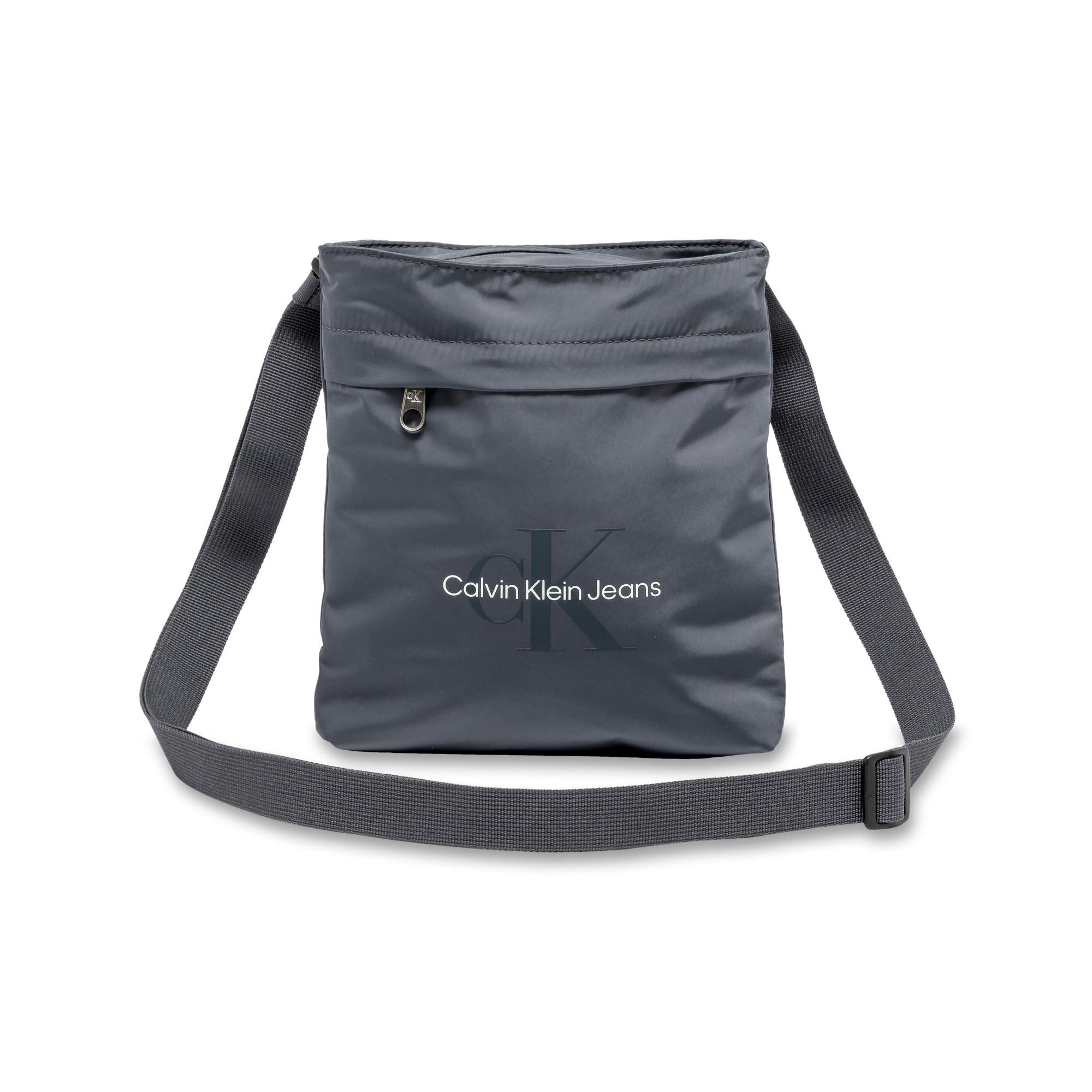 Calvin Klein Jeans SPORT ESSENTIALS FLATPACK18 Umhängetasche