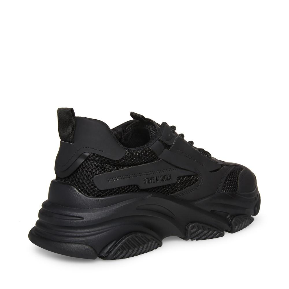 STEVE MADDEN sneakers possess