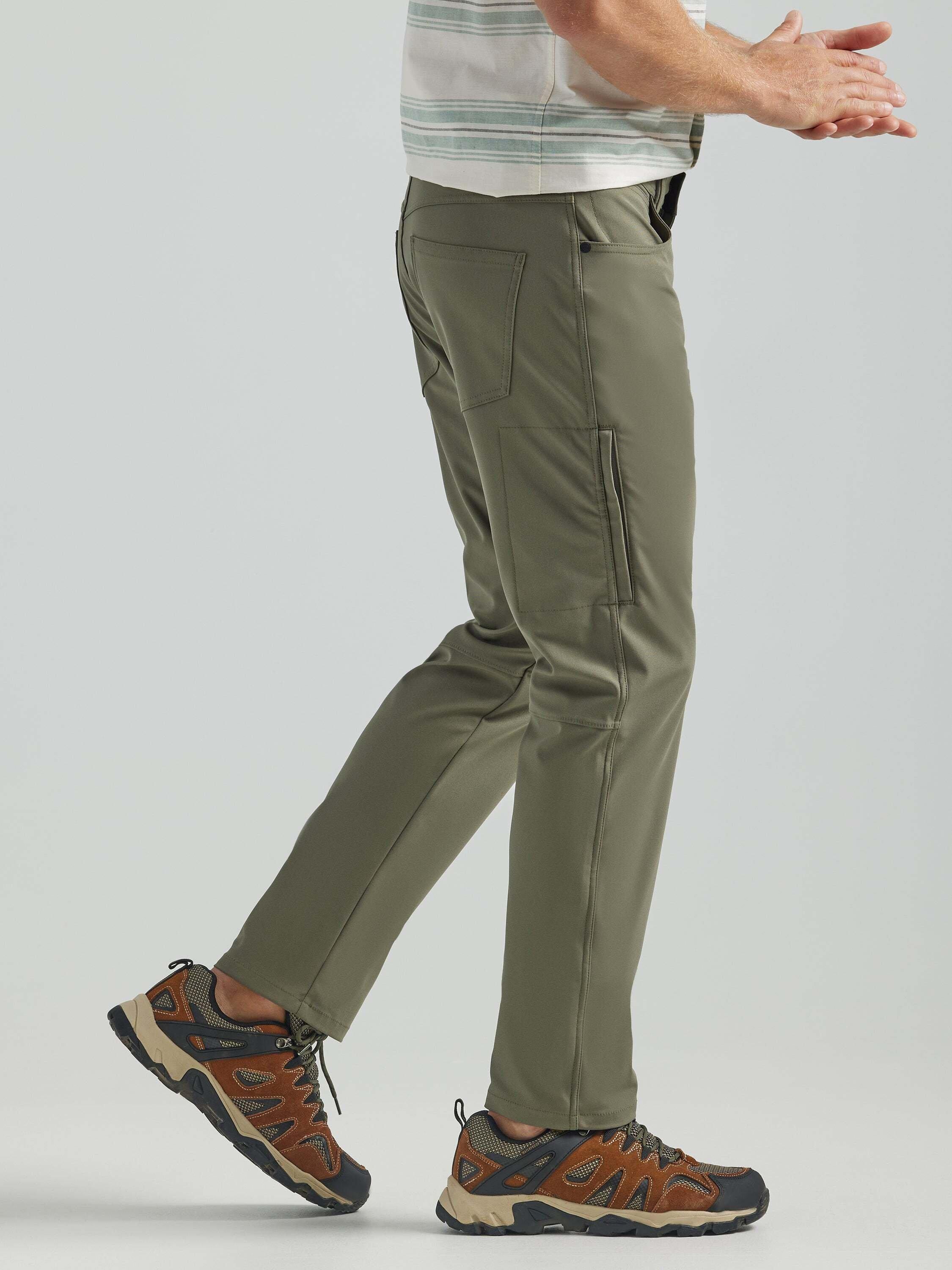 Wrangler ATG FWDS Regular Fit Tapered Leg Hosen