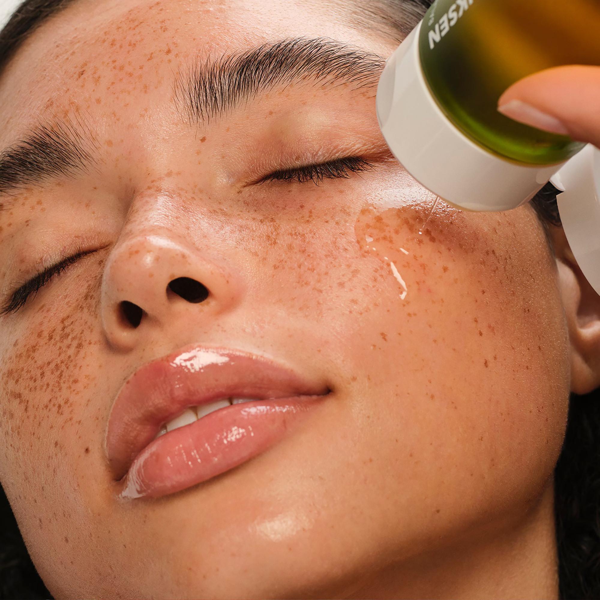 Ole Henriksen Detox Drops - Gesichtswasser gegen Hautunreinheiten mit Salicylsäure 2%.