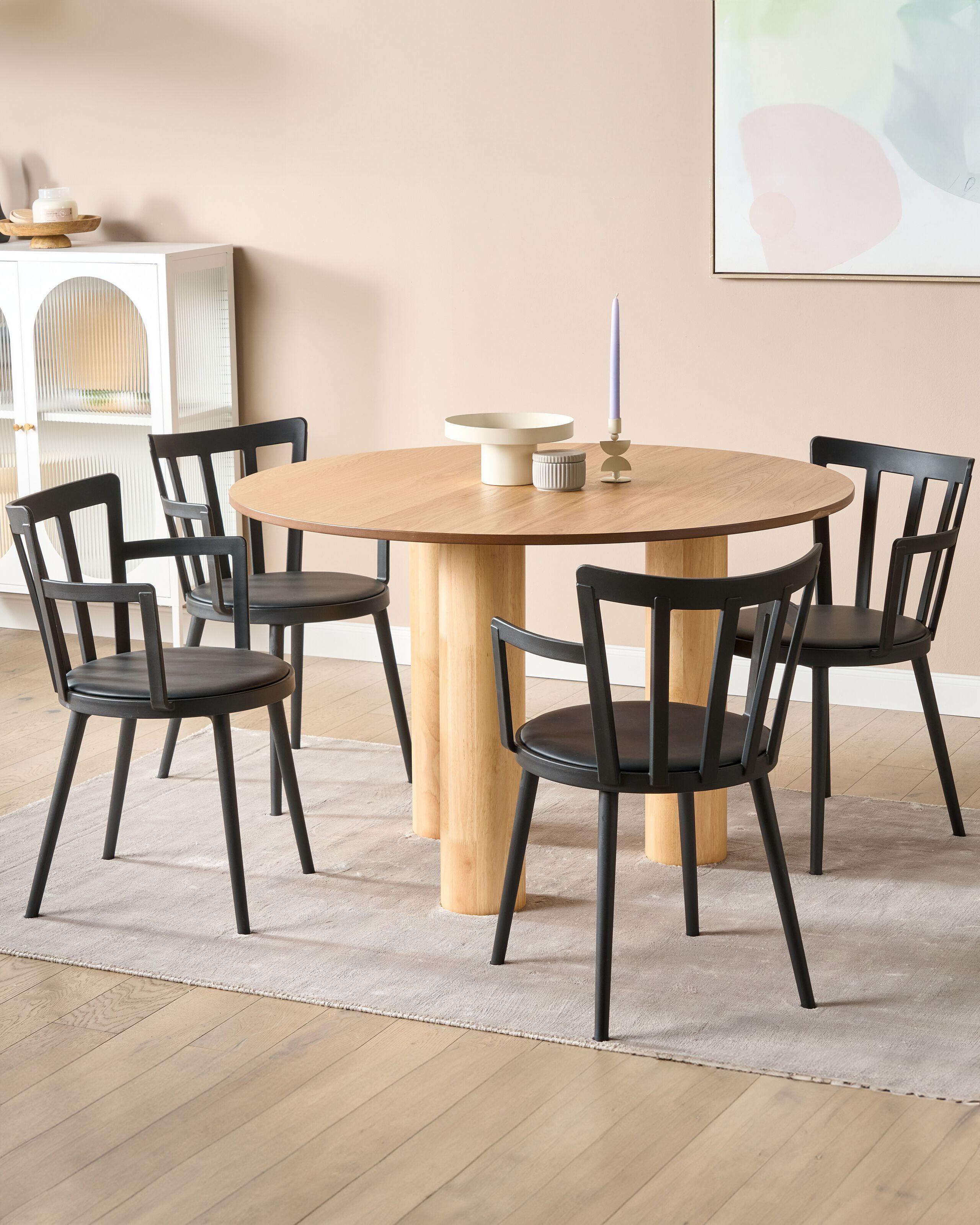 Beliani Esszimmerstuhl 4er Set aus Kunststoff Modern MORILL