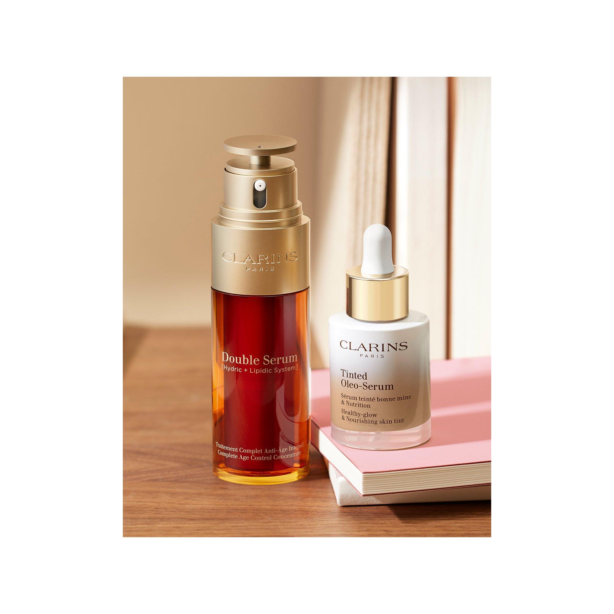 CLARINS TINTED OLEO-SERUM Tinted Oleo-Serum - Nährendes, getöntes Serum für einen gepflegten Teint