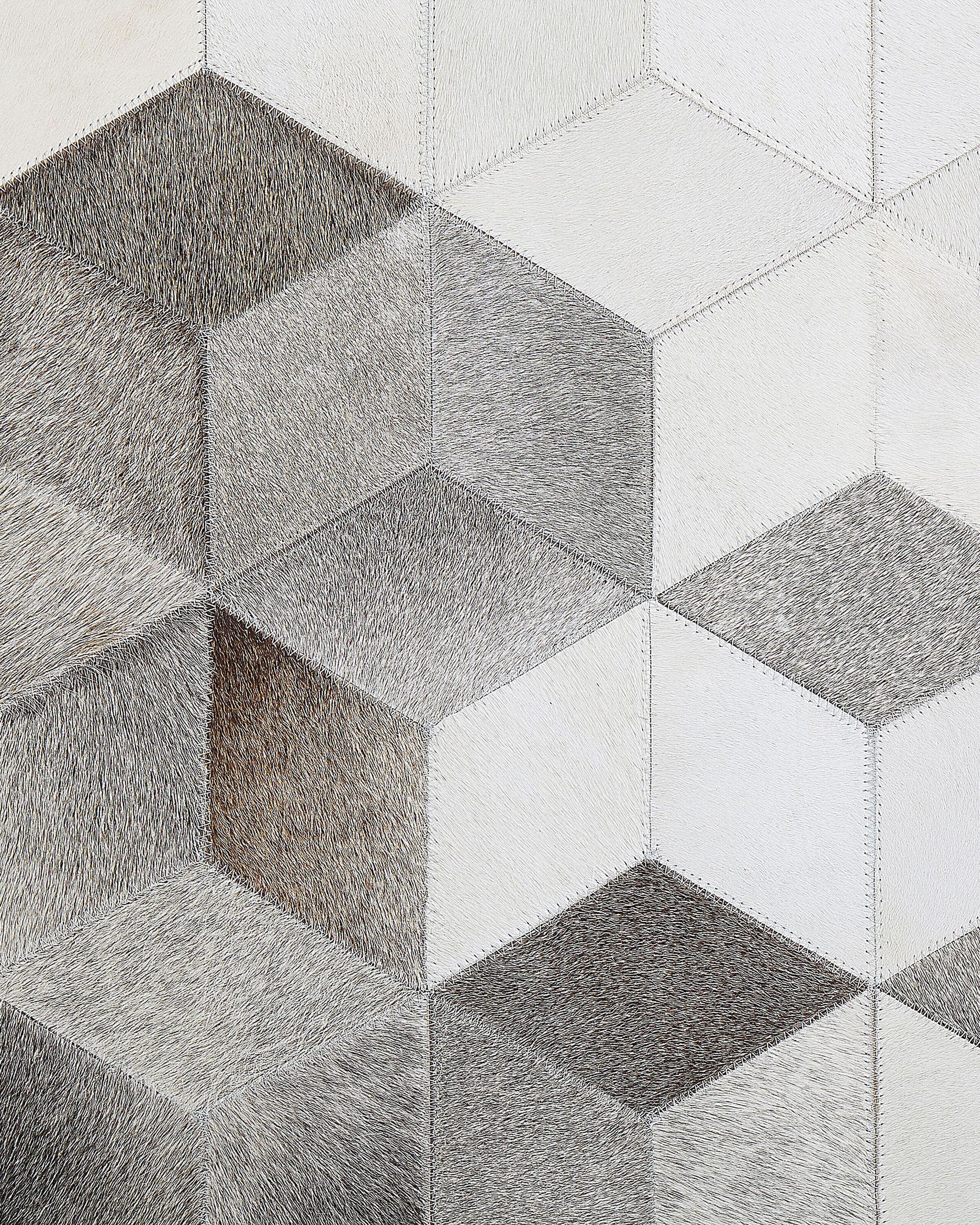 Beliani Teppich aus Kuhfell Glamourös SASON