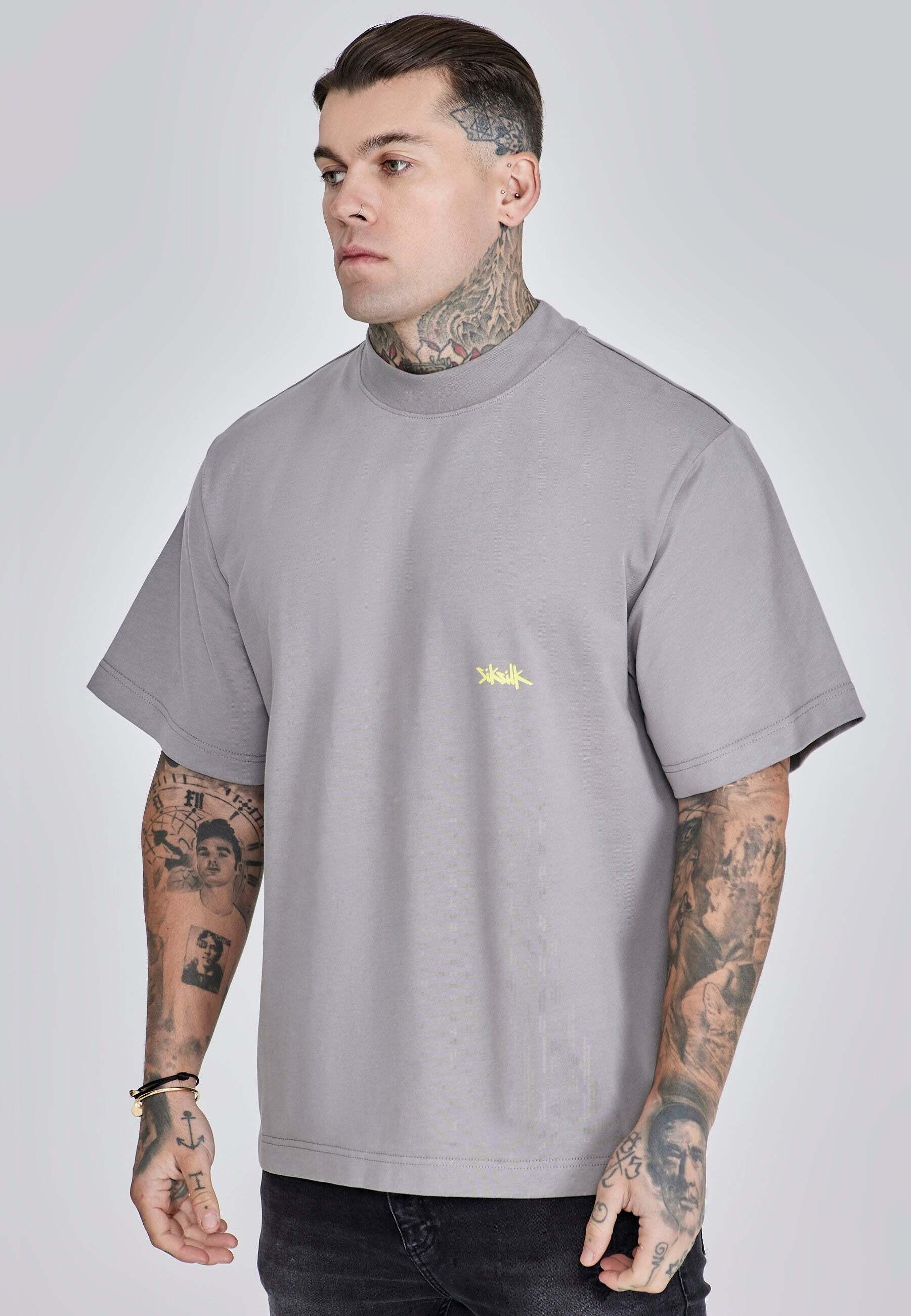 Sik Silk Oversized T-Shirt mit Logoprint