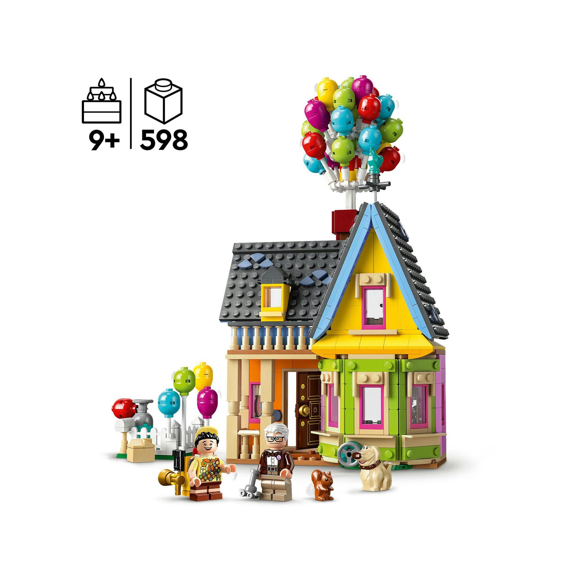 LEGO® 43217 Carls Haus aus „Oben“