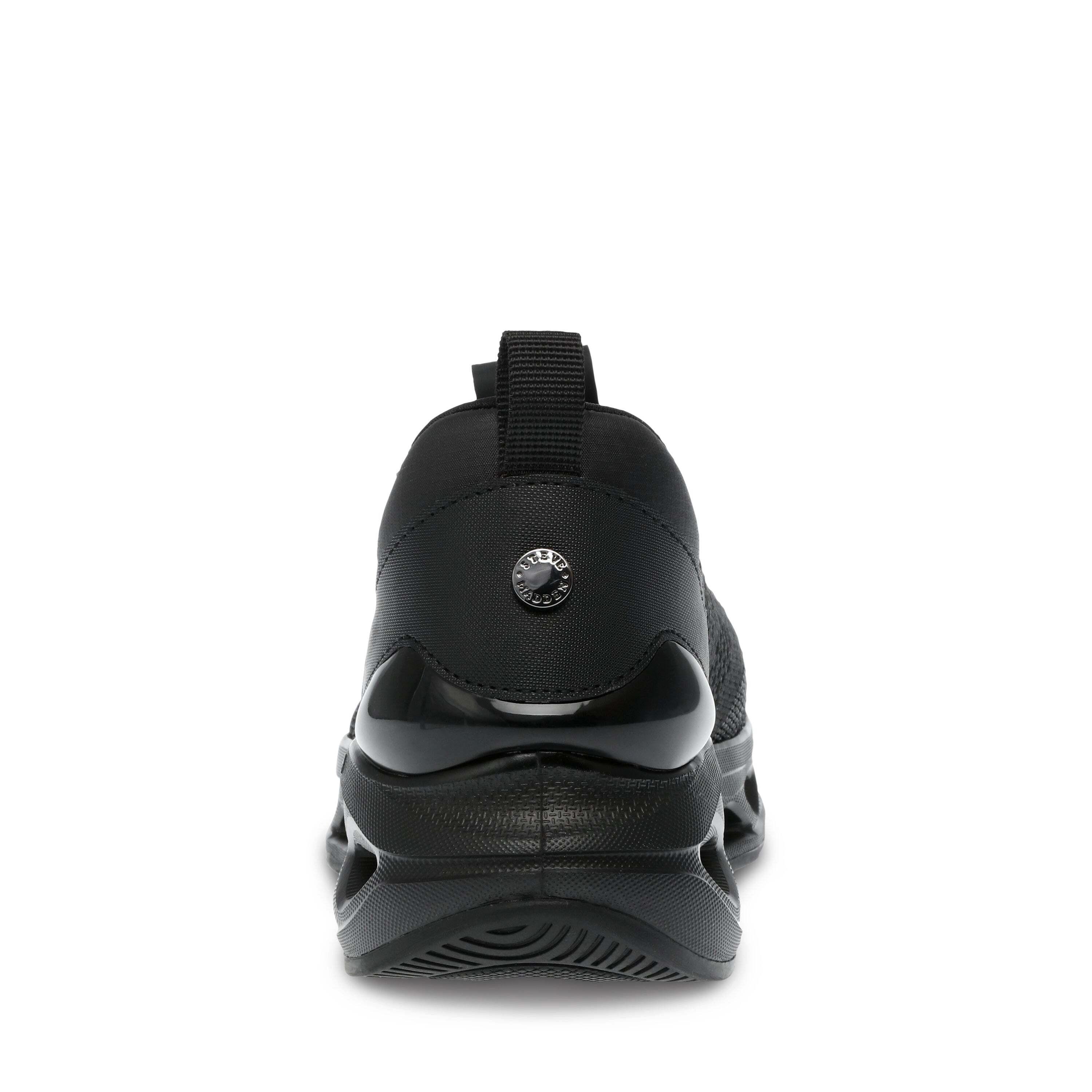 STEVE MADDEN sneakers surge 1