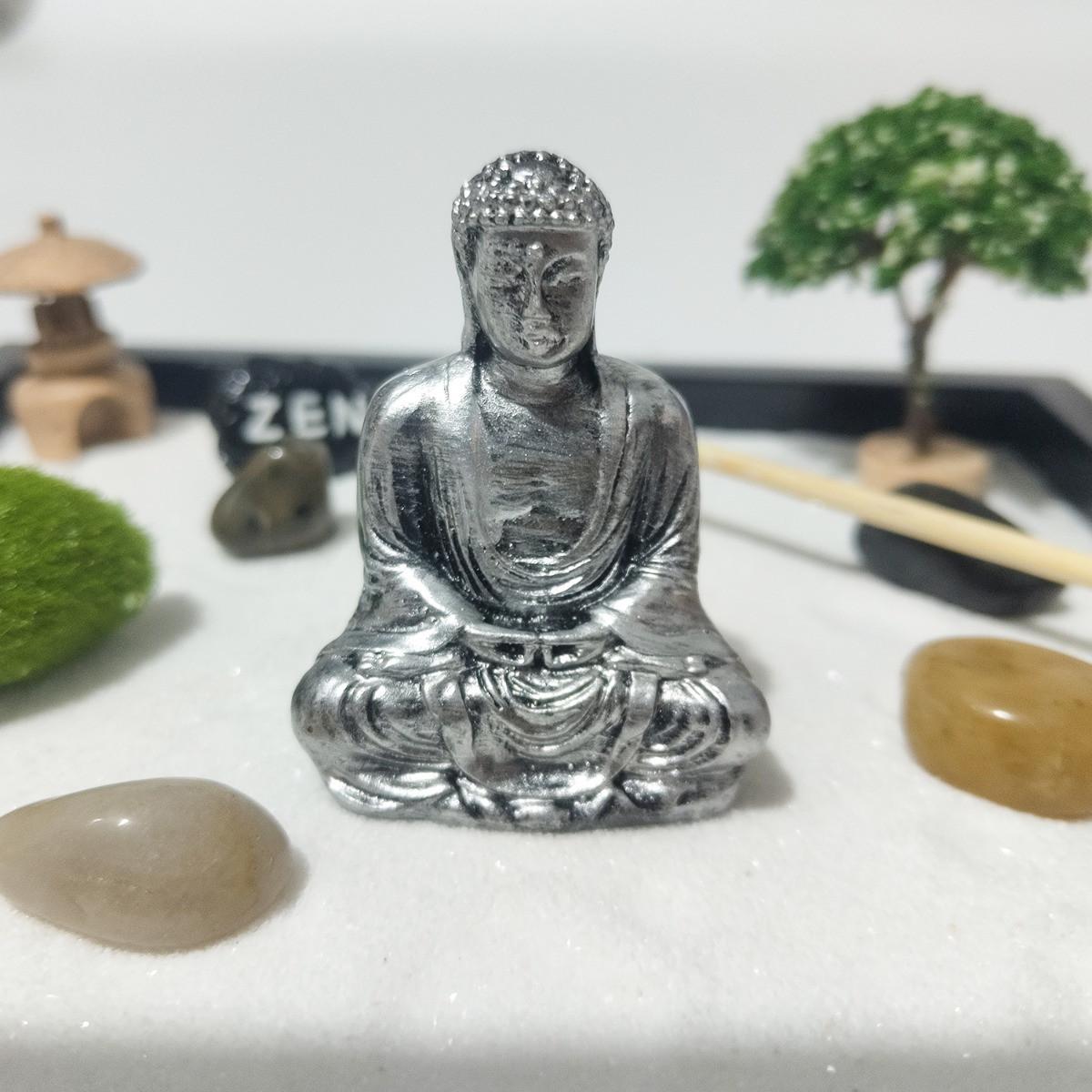 Mad Monkey Zen Garten