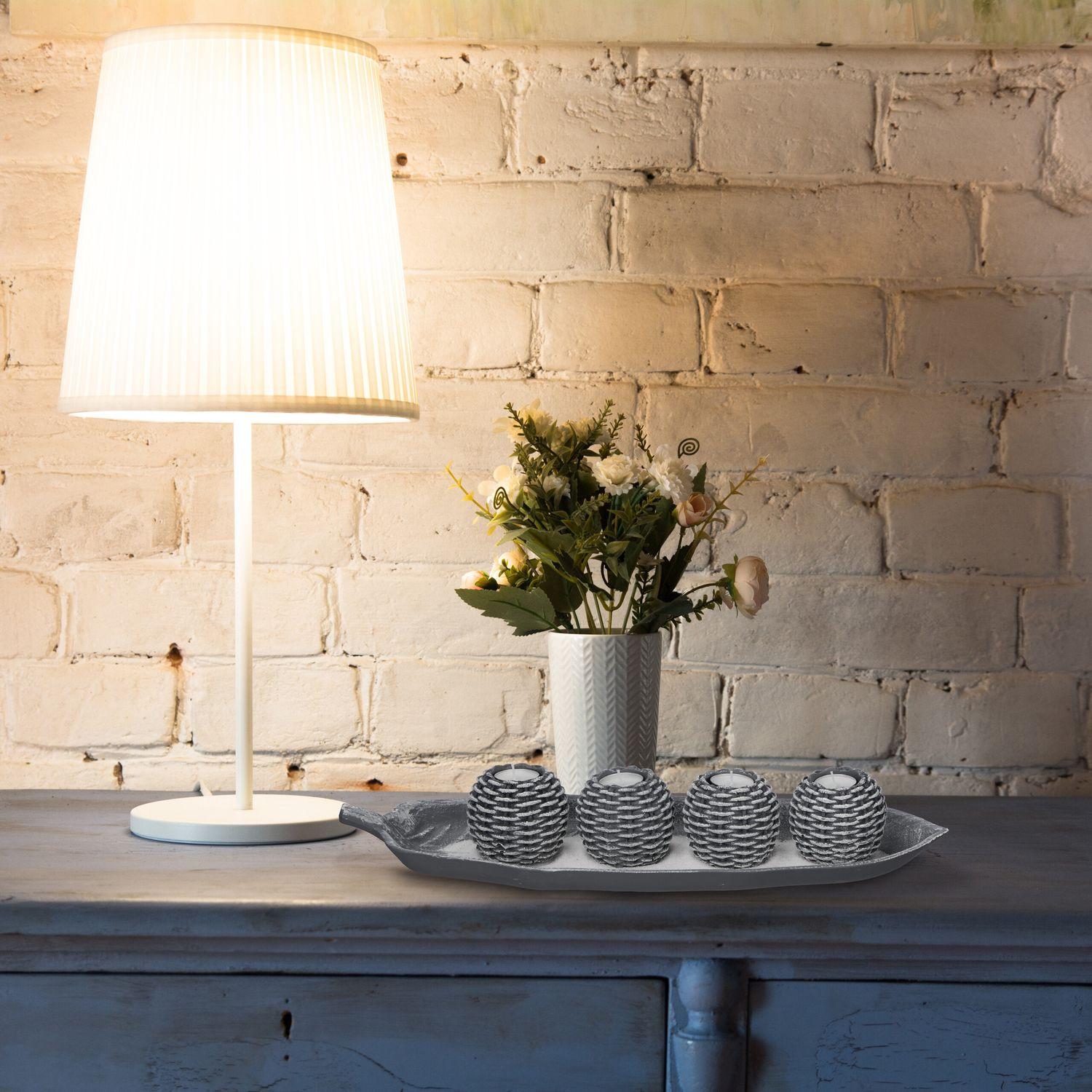 Northix Leichte Dekoration mit 4 Teelichthaltern