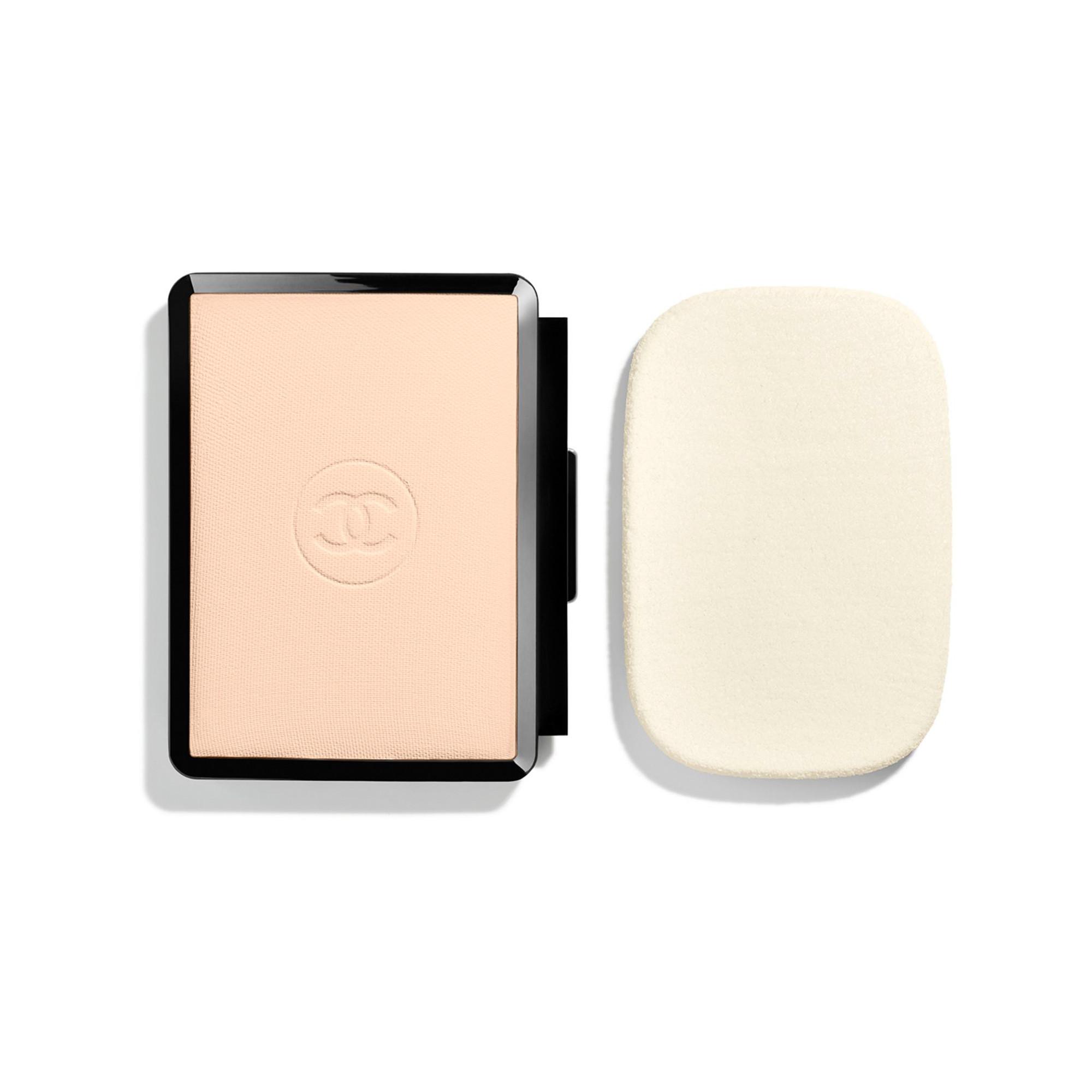 CHANEL ULTRA LE TEINT kompakt-make-up für höchste perfektion. extrem langanhaltend. hoher tragekomfort