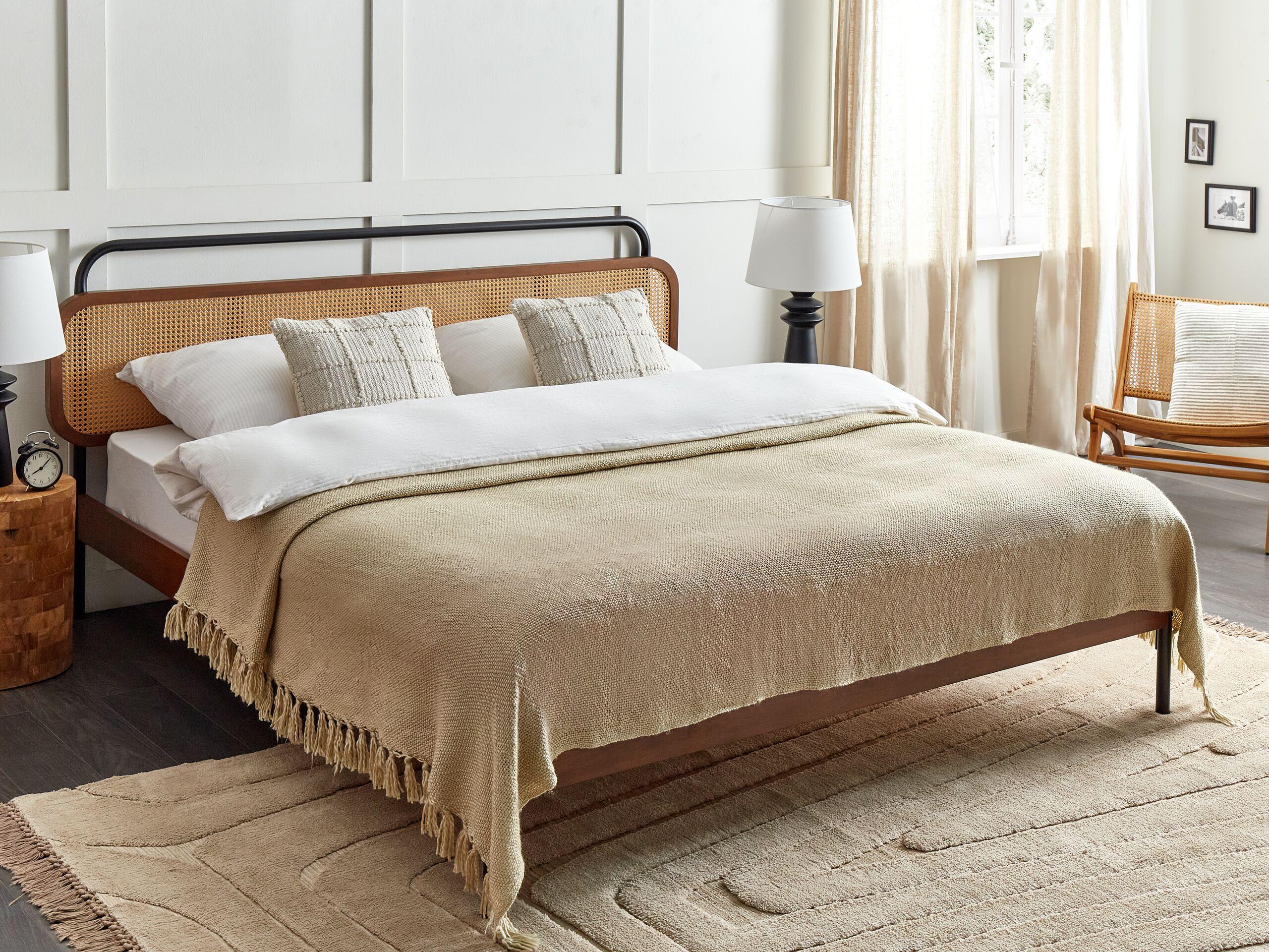 Beliani Kuscheldecke aus Acryl Boho CHAOHANI