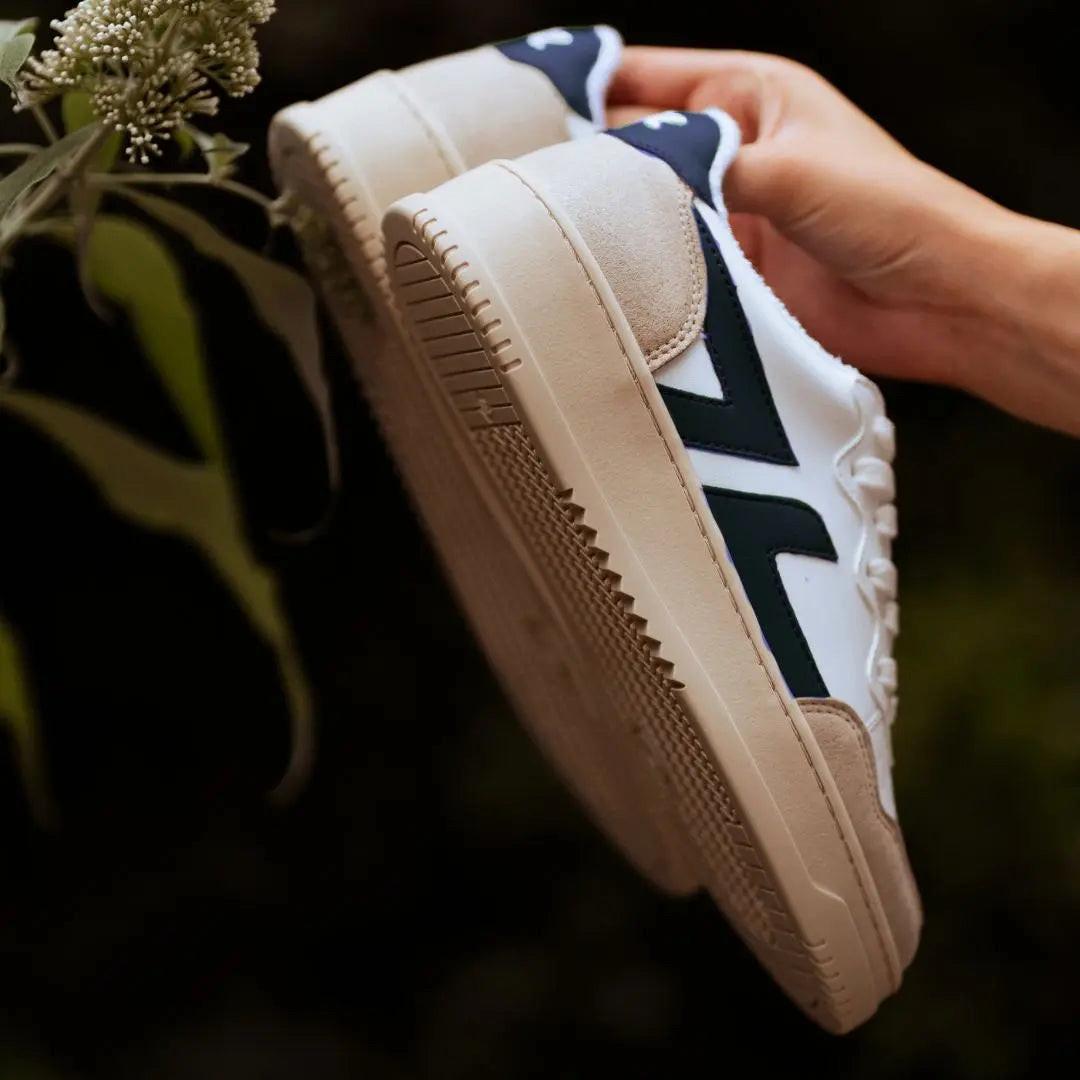 ZÈta Niedrige Sneakers Bêta B1