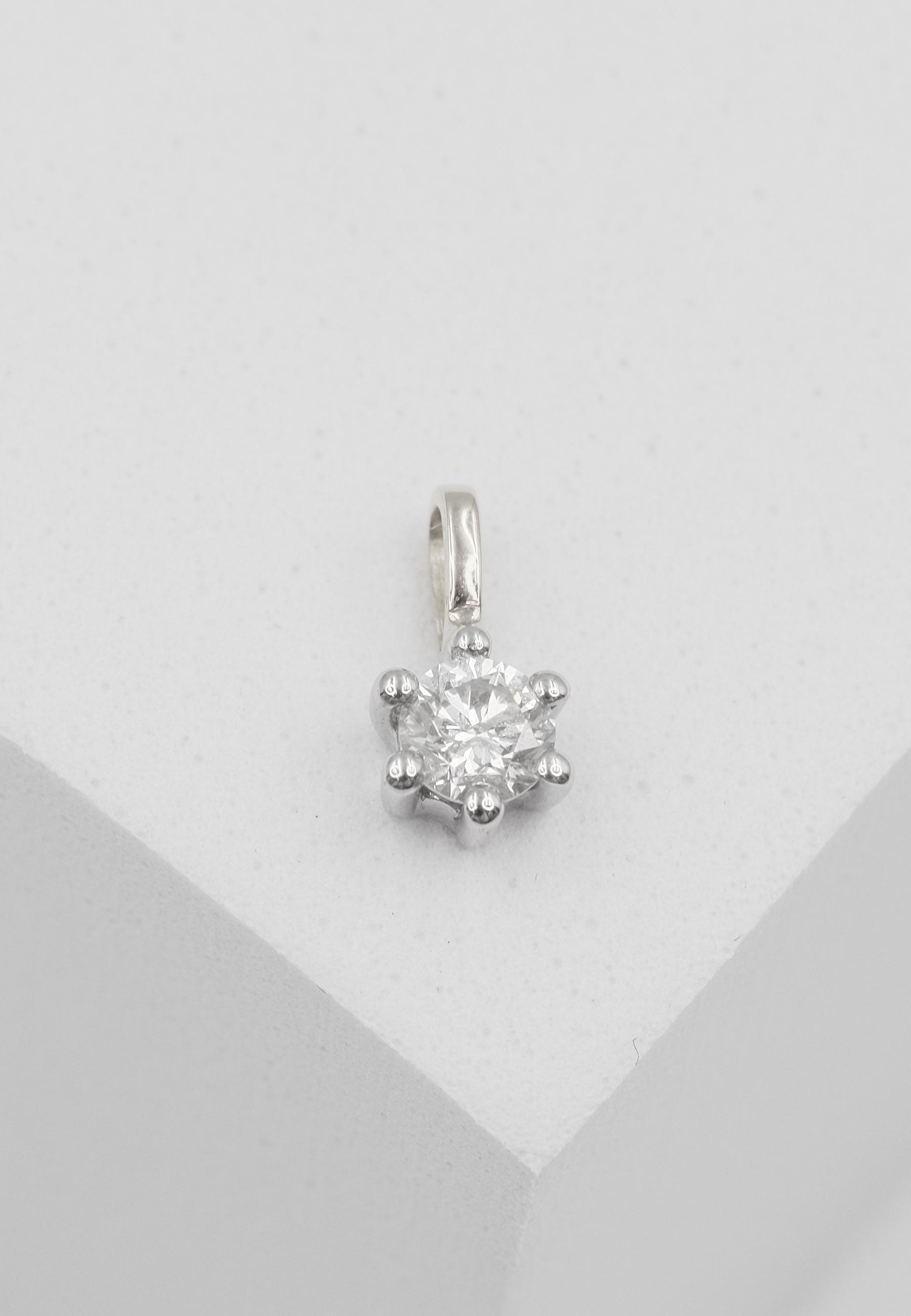 MUAU Schmuck Solitär Anhänger 6-Griff-Fassung Weissgold 750 Diamant 0.20ct. 8x6mm