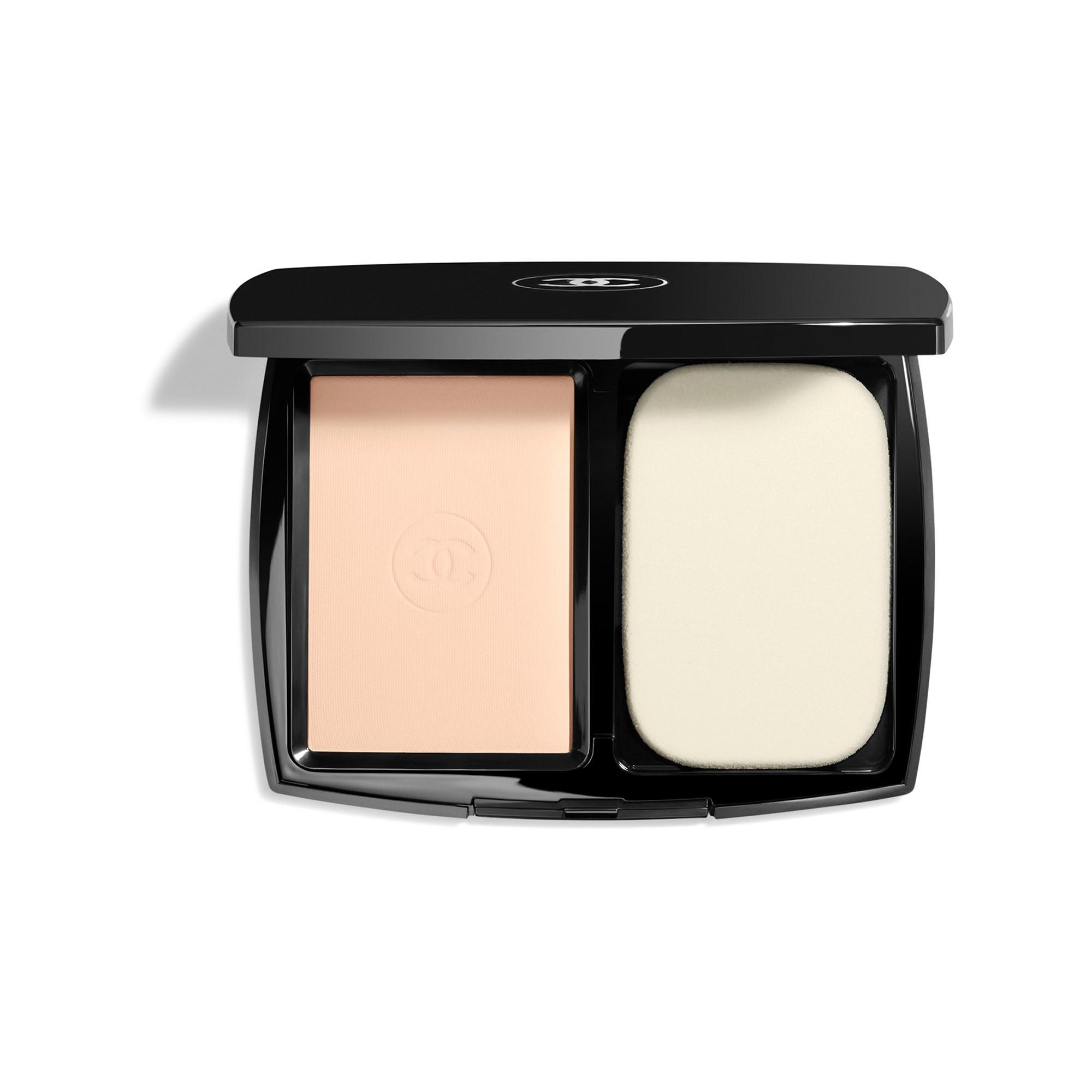 CHANEL ULTRA LE TEINT kompakt-make-up für höchste perfektion. extrem langanhaltend. hoher tragekomfort