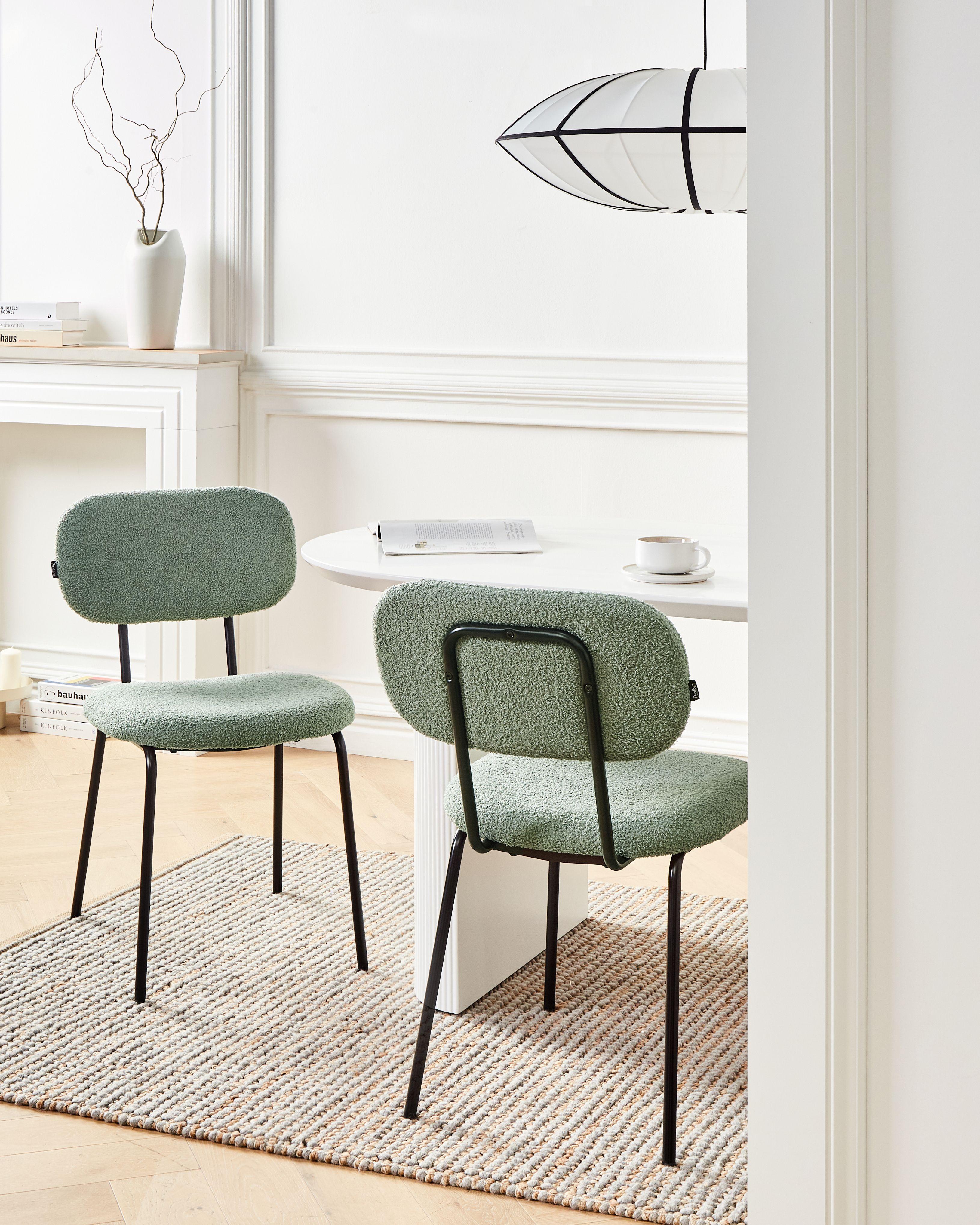 Beliani Set mit 2 Stühlen aus Bouclé Retro ADAIR