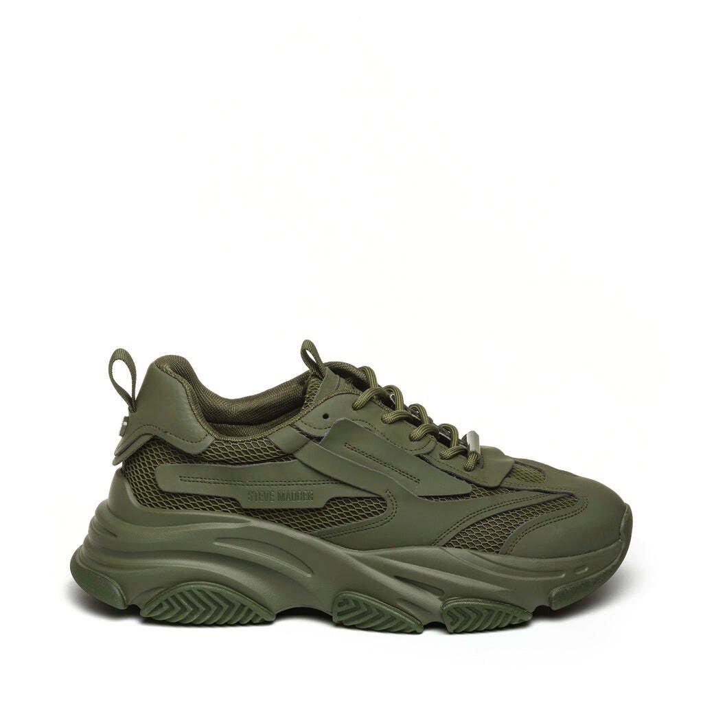 STEVE MADDEN sneakers possess