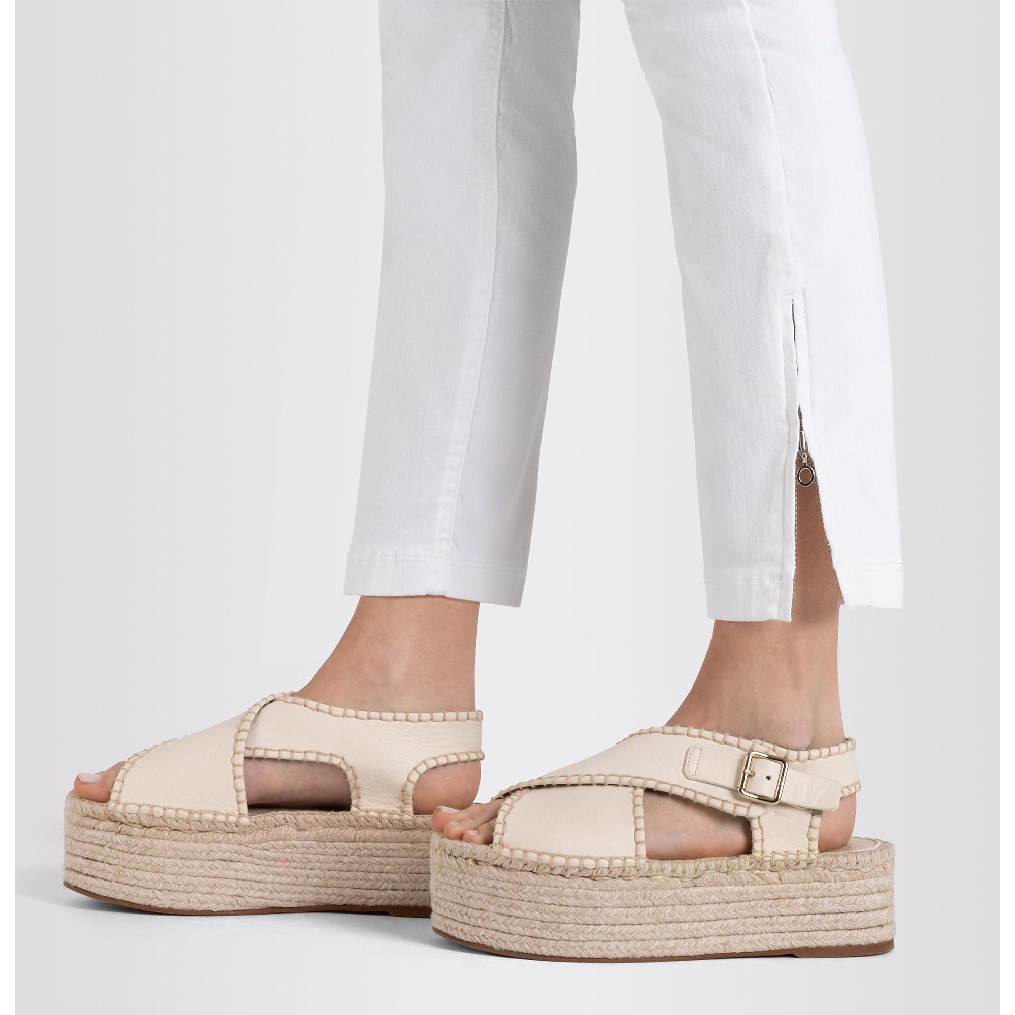 MAC Melanie Dream Chic Straight Leg 5-Pocket Hose