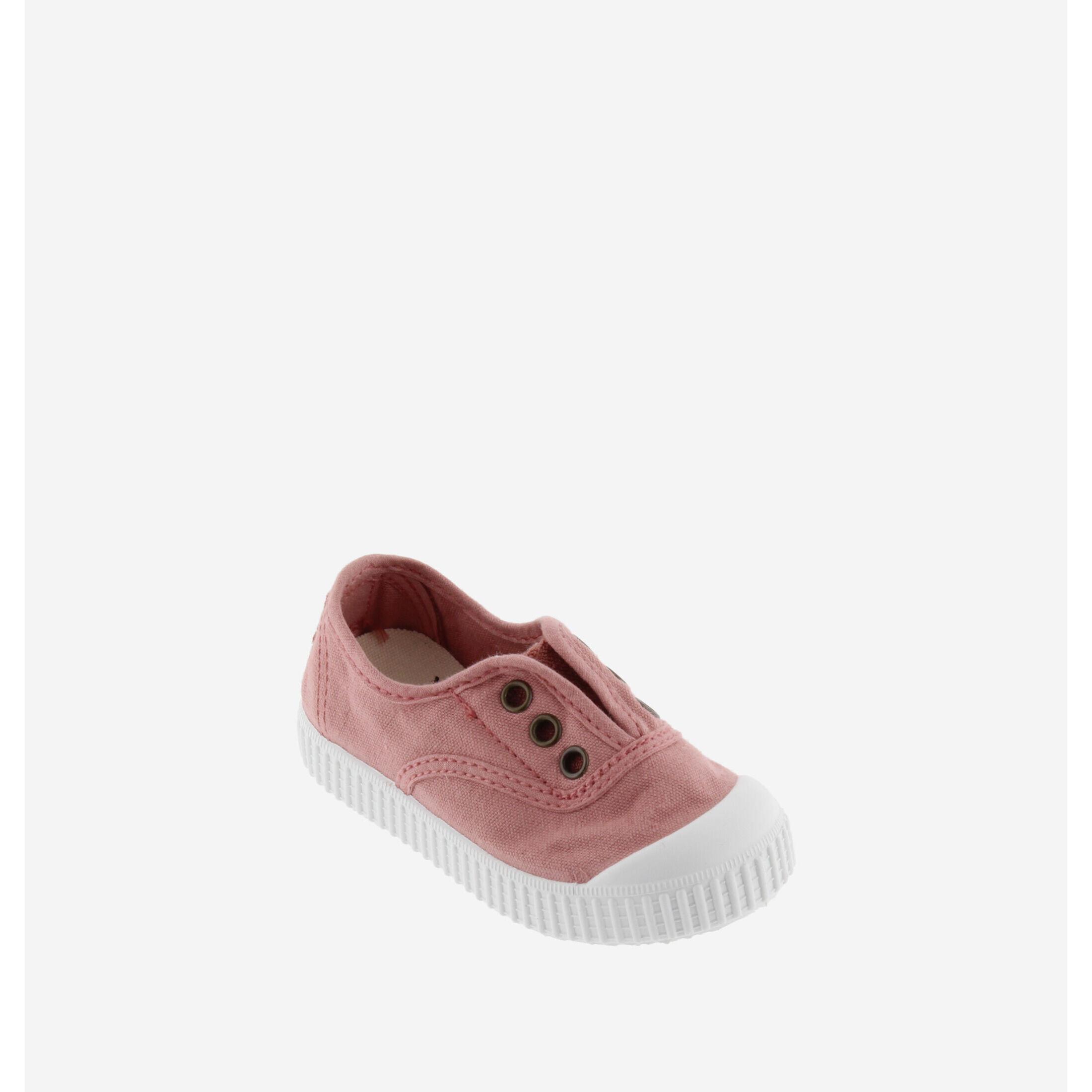 Victoria sneakers 1915
