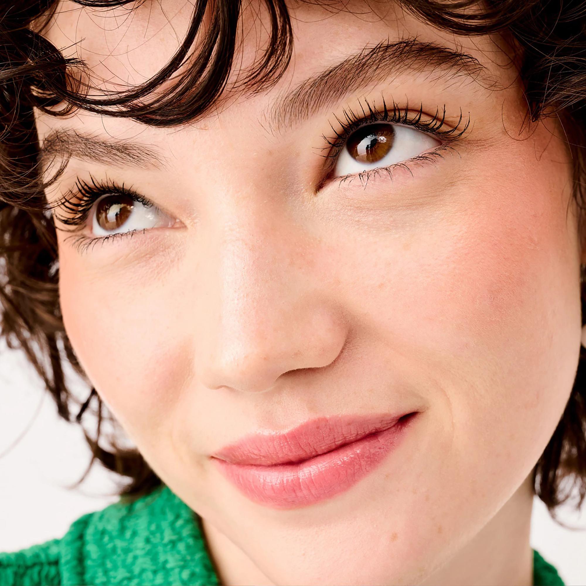 benefit Blossy - Blush in warmem Apricot