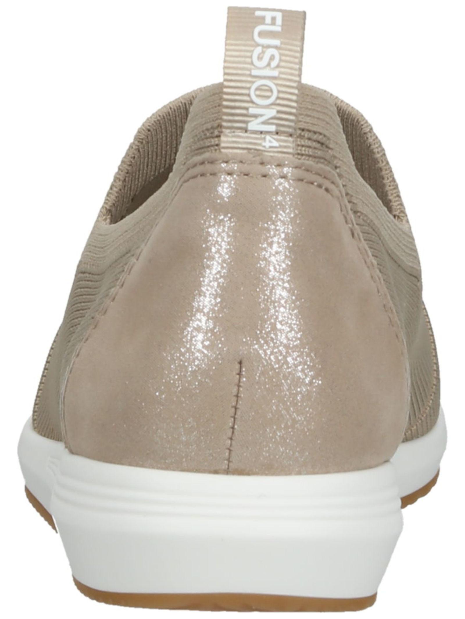 ara Slipper