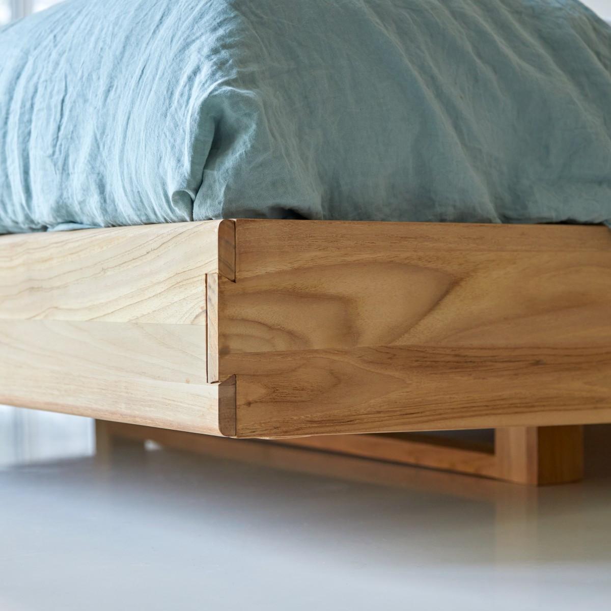Tikamoon Bett aus massivem Teakholz 160x200 cm Flat