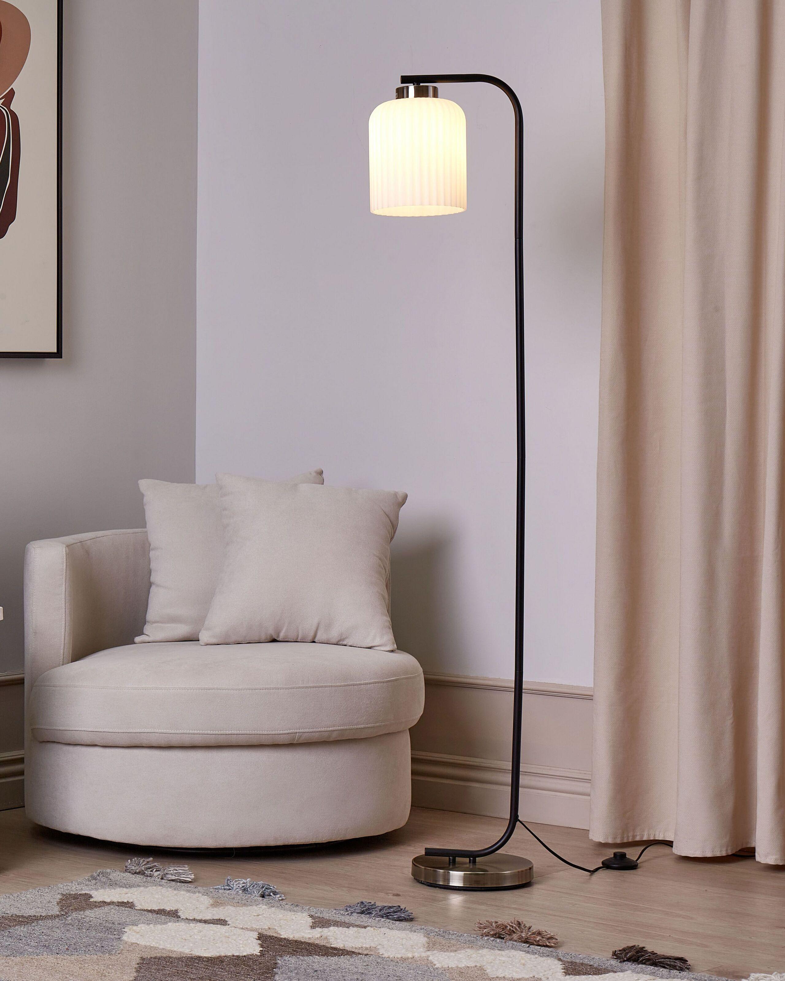 Beliani Stehlampe aus Stahl Modern CAUDELO