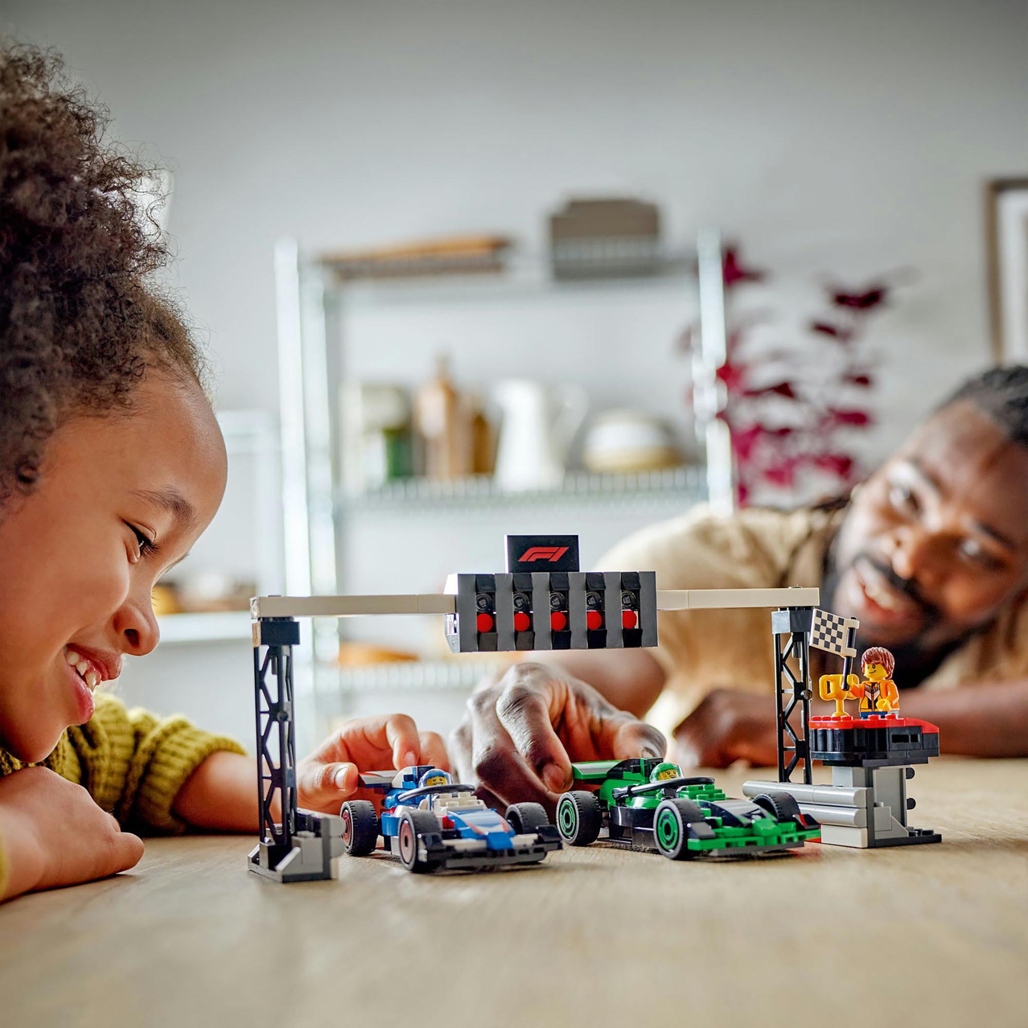 LEGO® 60474 F1® Startaufstellung mit VCARB & Sauber Rennautos