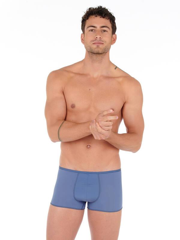 HOM Plumes Trunk
