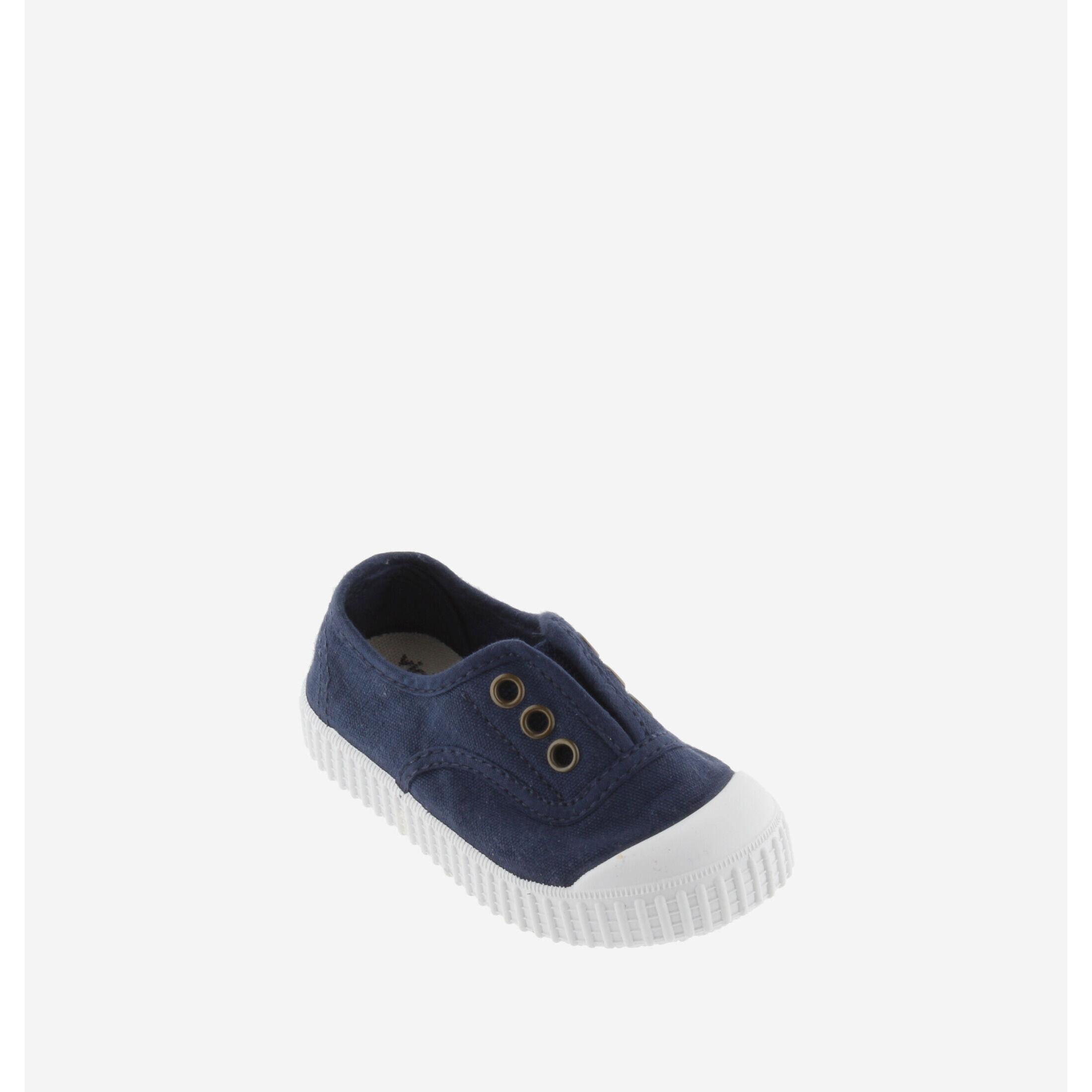 Victoria sneakers 1915
