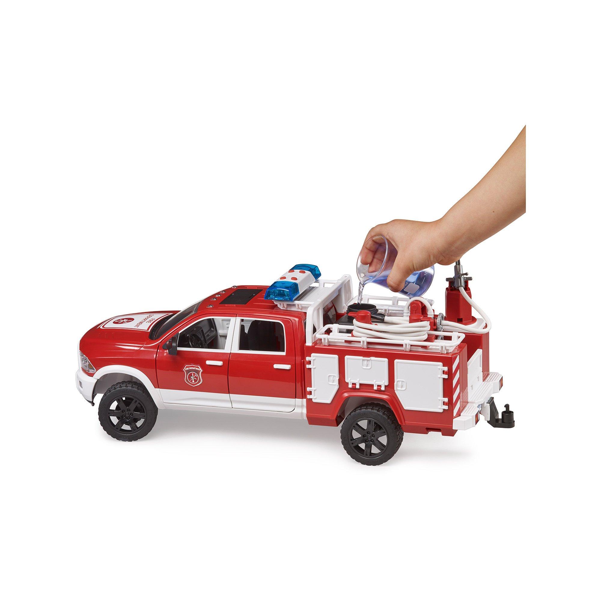 bruder RAM 2500 Feuerwehreinsatzwagen