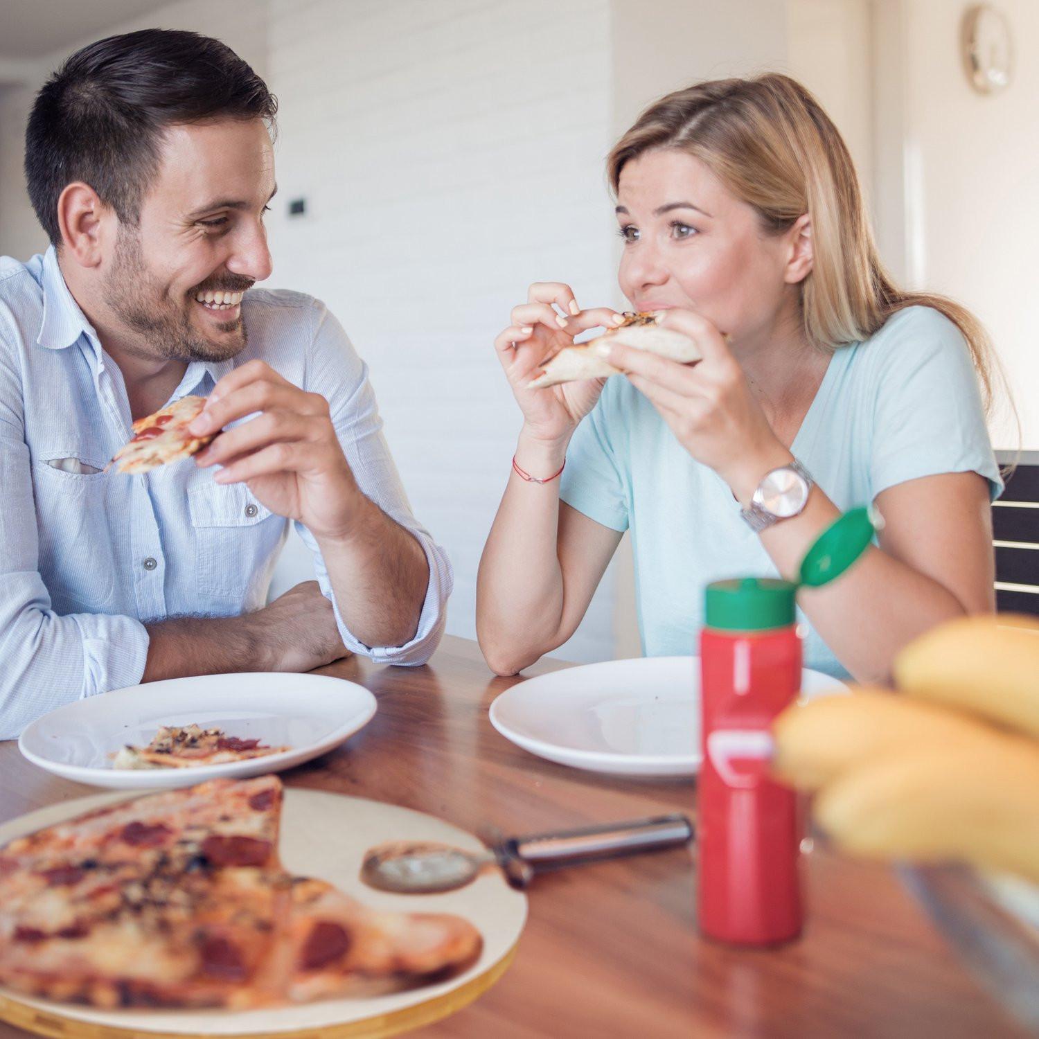 B2X Pizzabrett aus Bambus, 2 Stück, mit Backpapier
