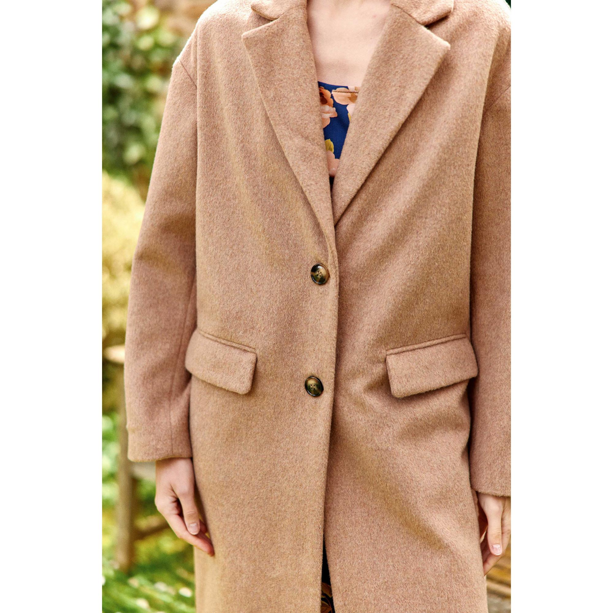 La Petite Etoile Mantel