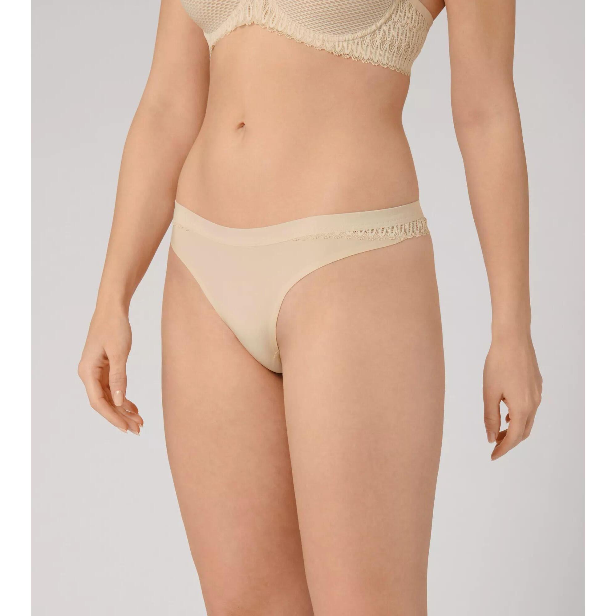 Triumph high waist string aura spotlight