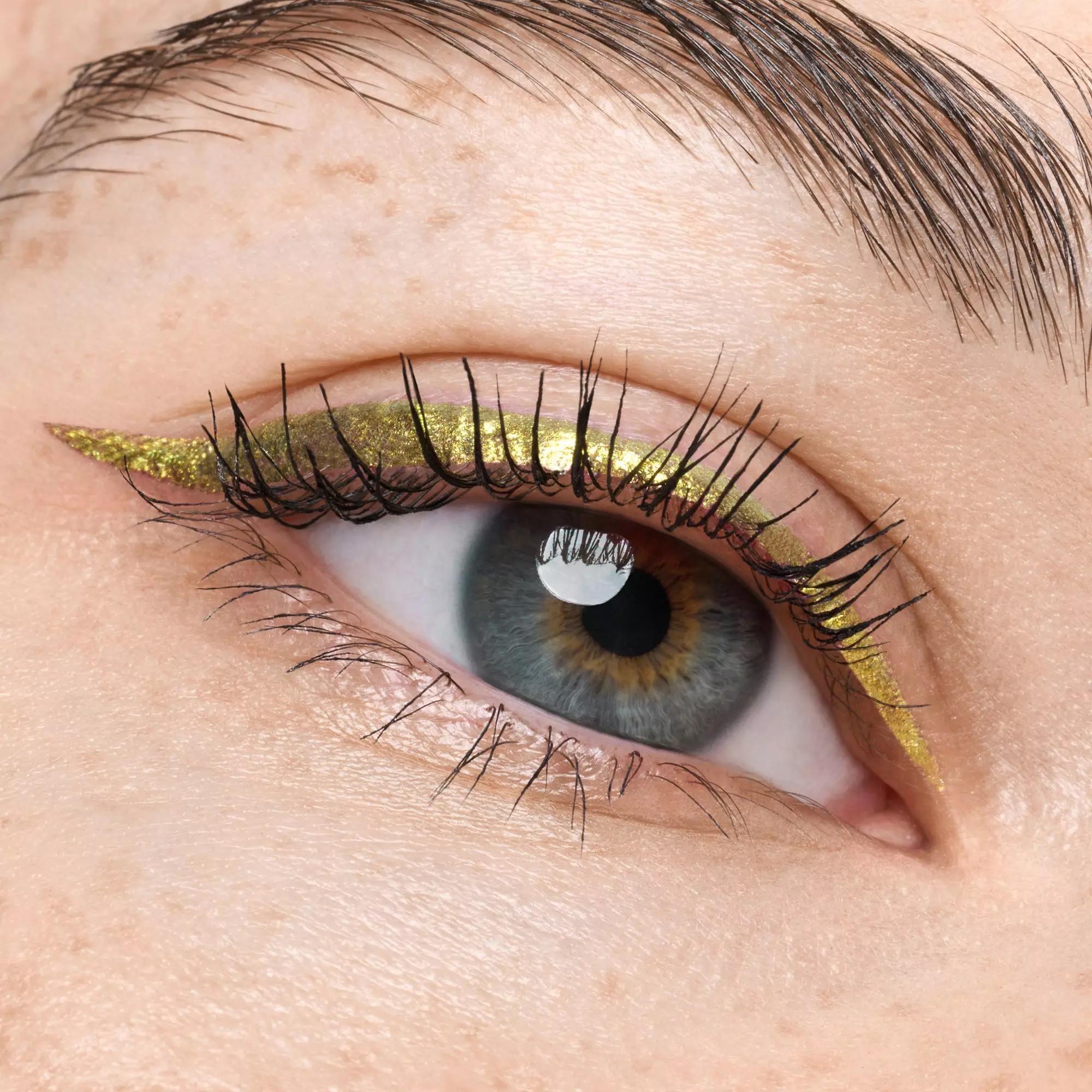 CATRICE Space Glam Liquid Effect Eyeliner