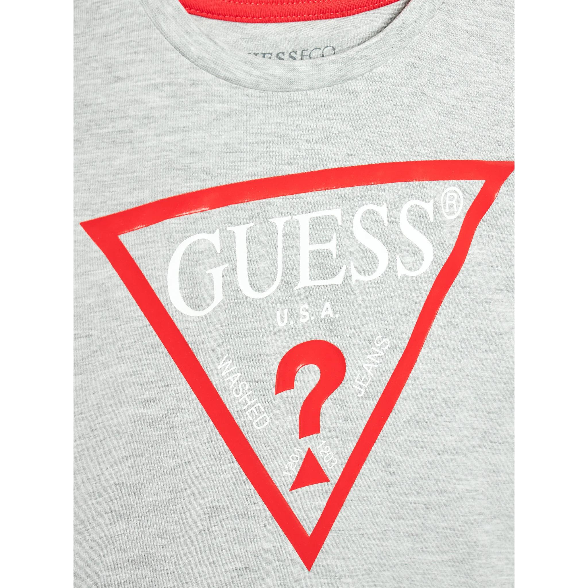 GUESS t-shirt