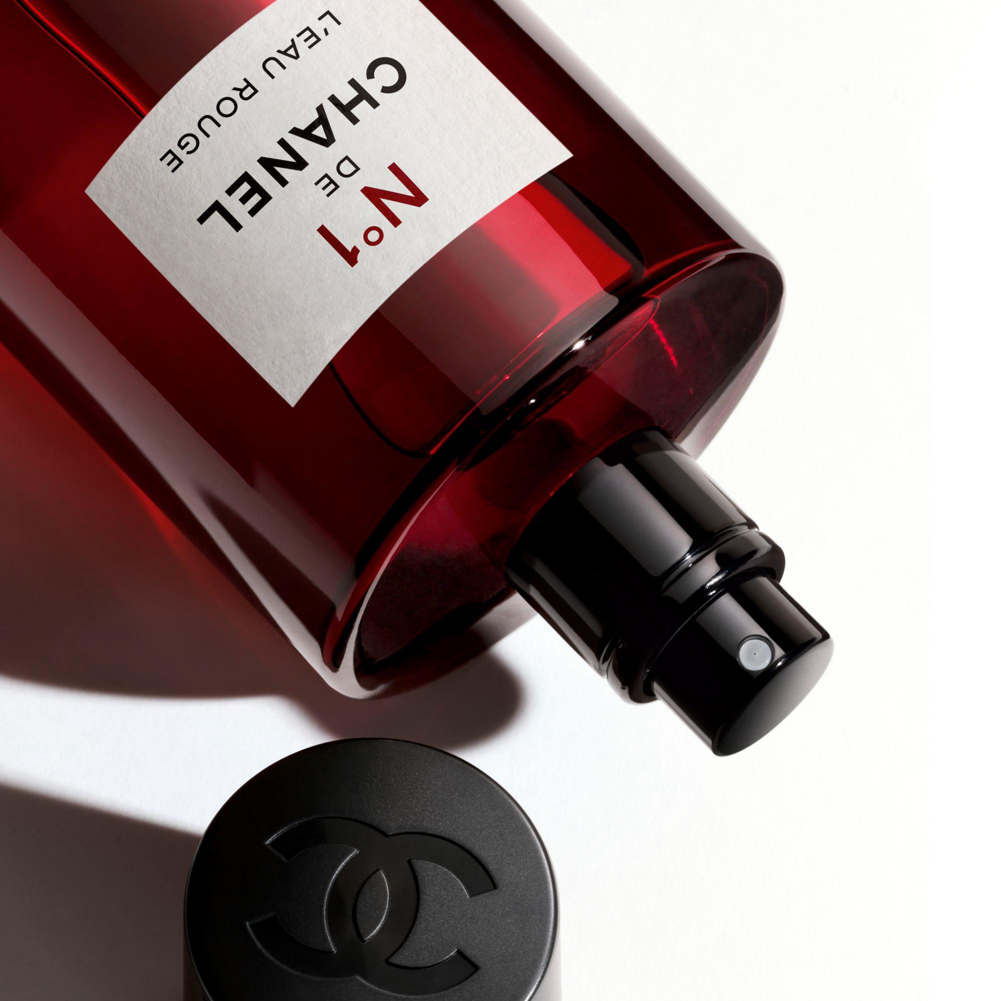 CHANEL N°1 DE CHANEL L'EAU ROUGE revitalisierendes parfümiertes körperspray